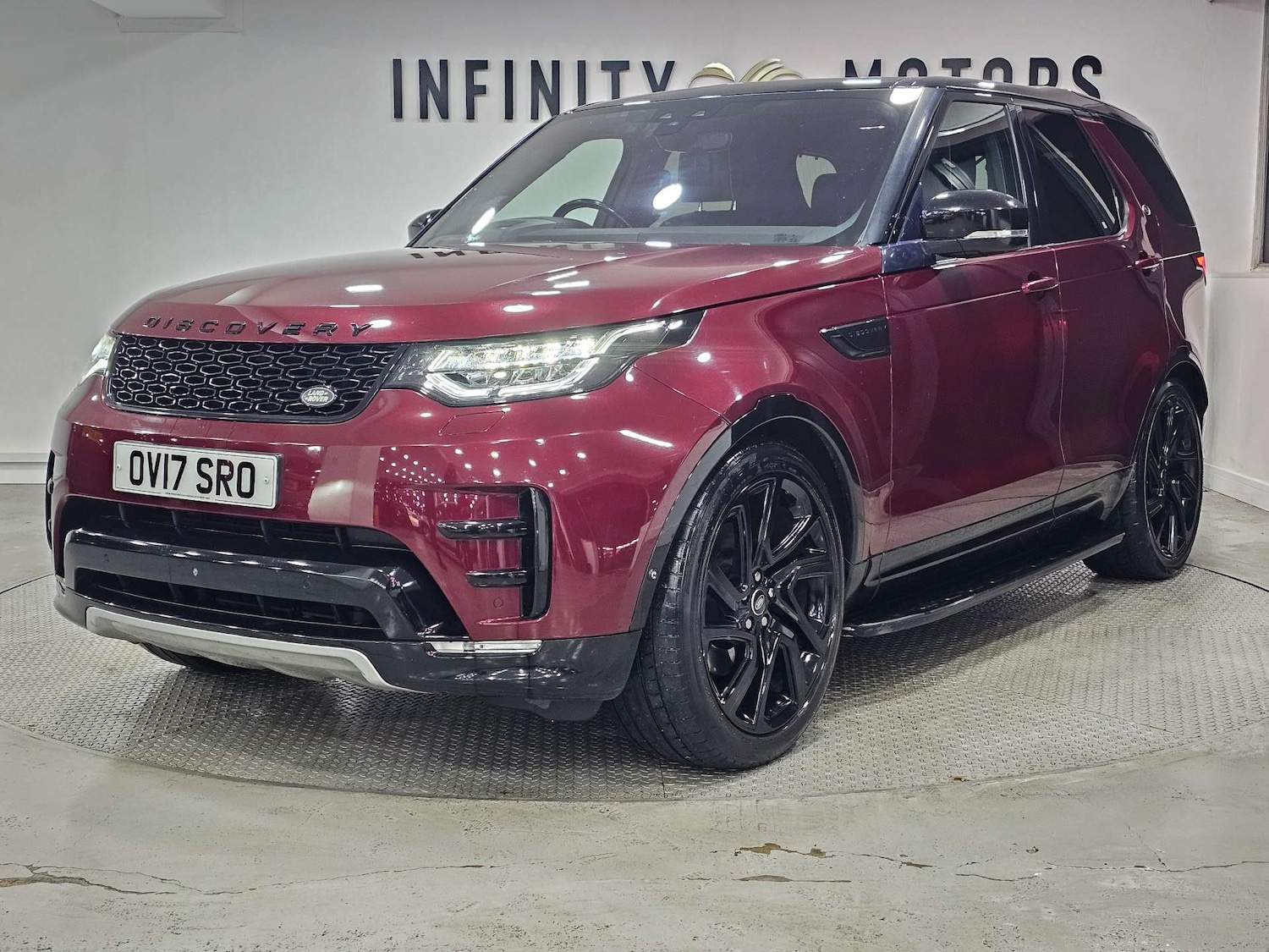 Used Land Rover Discovery 2017 for sale - 77937313: Photo 4