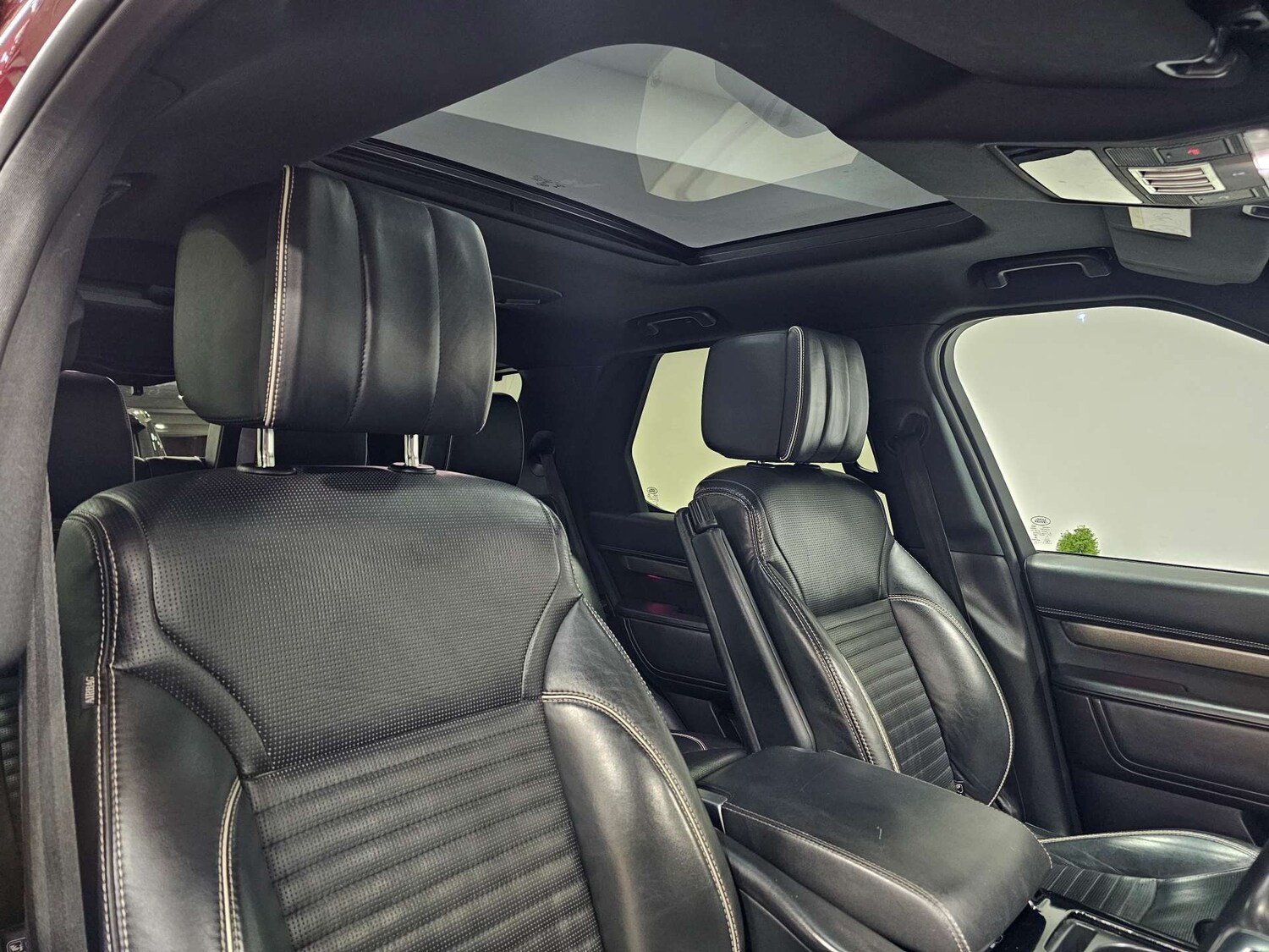 Used Land Rover Discovery 2017 for sale - 77937313: Photo 59