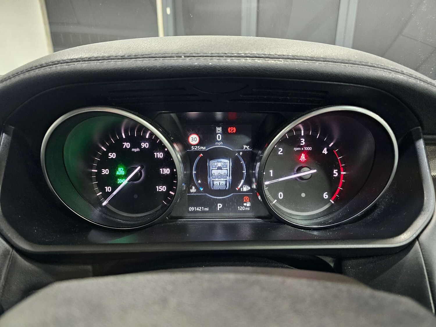 Used Land Rover Discovery 2017 for sale - 77937313: Photo 62