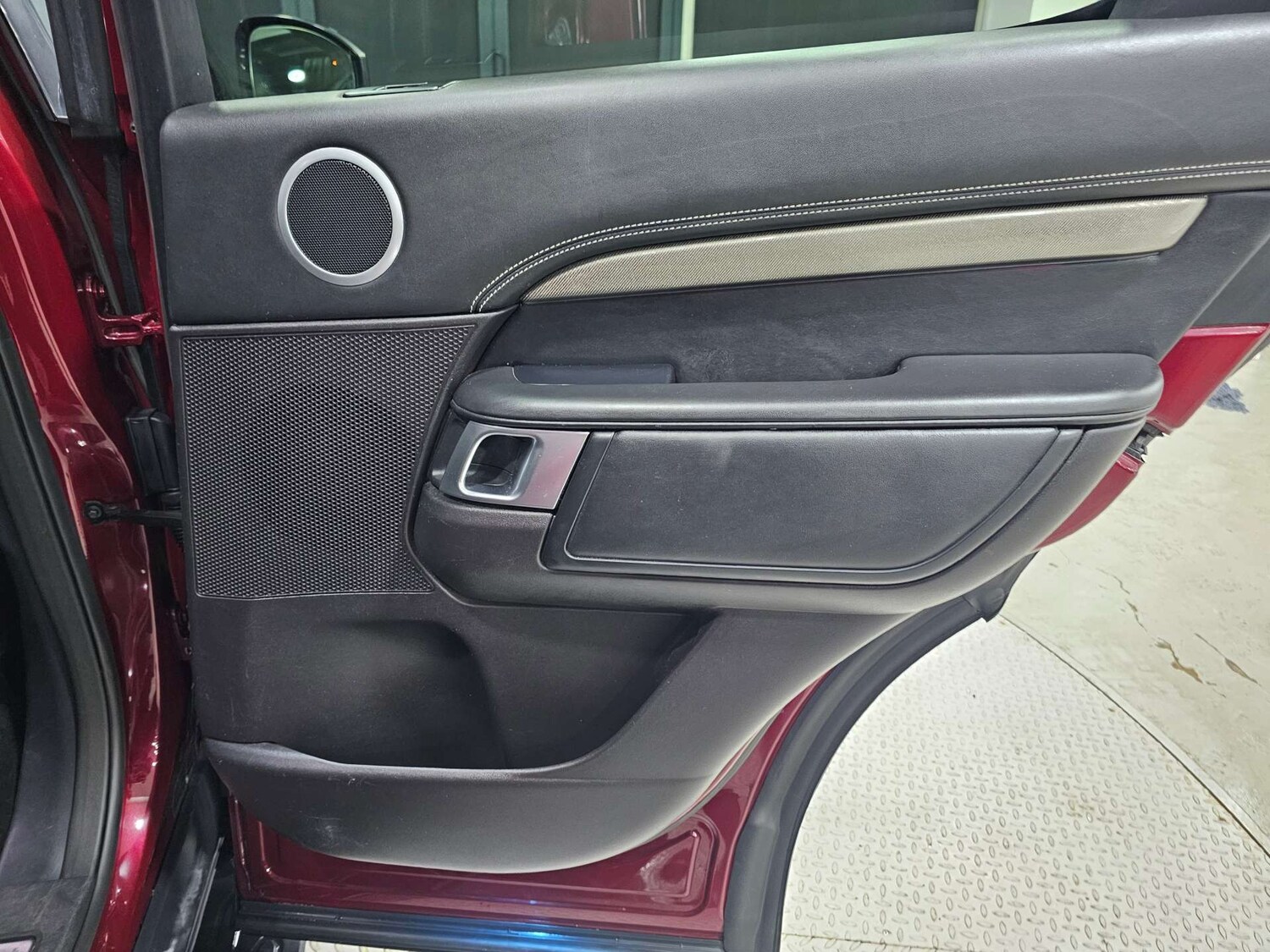 Used Land Rover Discovery 2017 for sale - 77937313: Photo 87