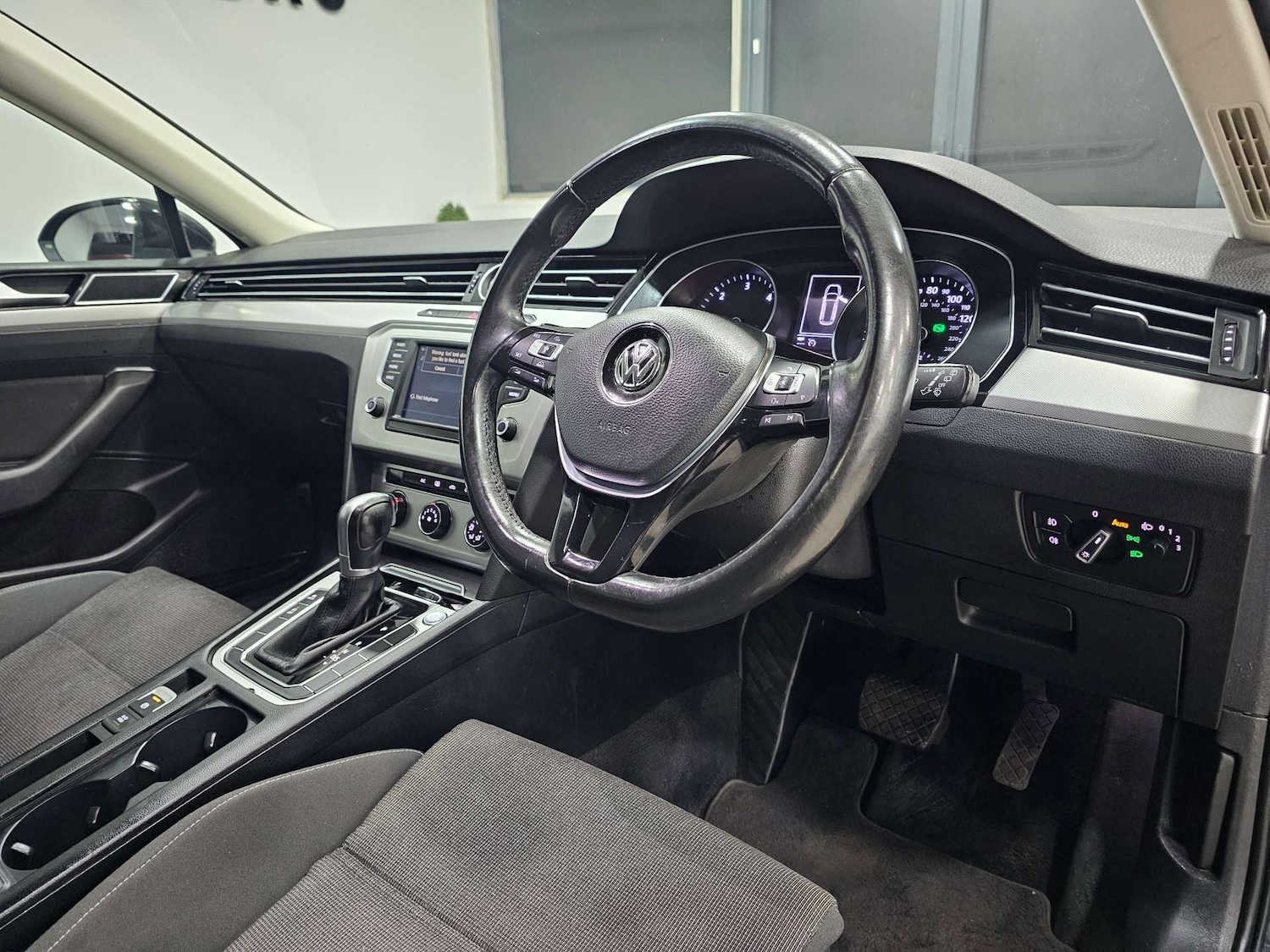 Used Volkswagen Passat 2017 for sale - 77547690: Photo 5