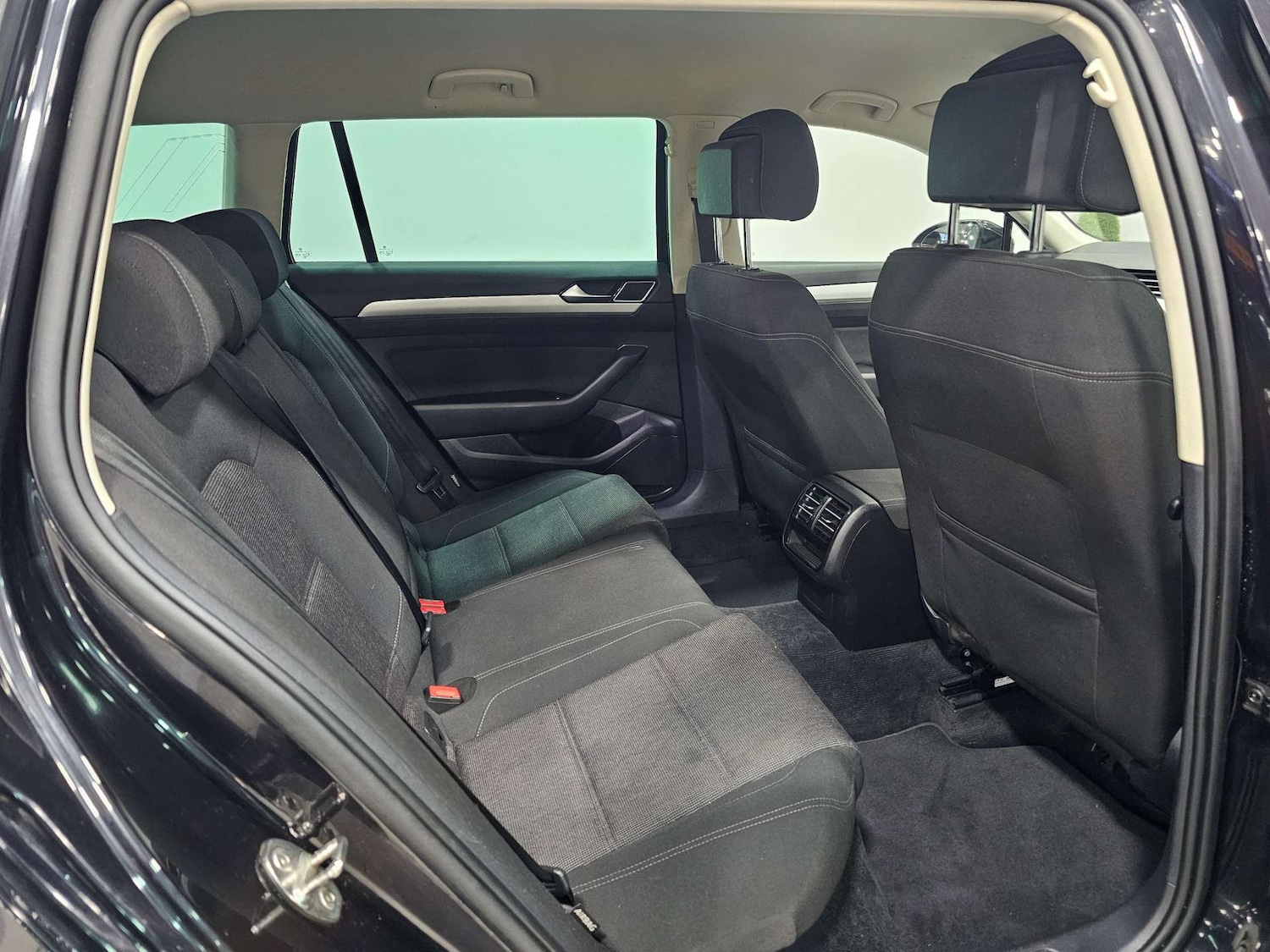 Used Volkswagen Passat 2017 for sale - 77547690: Photo 59