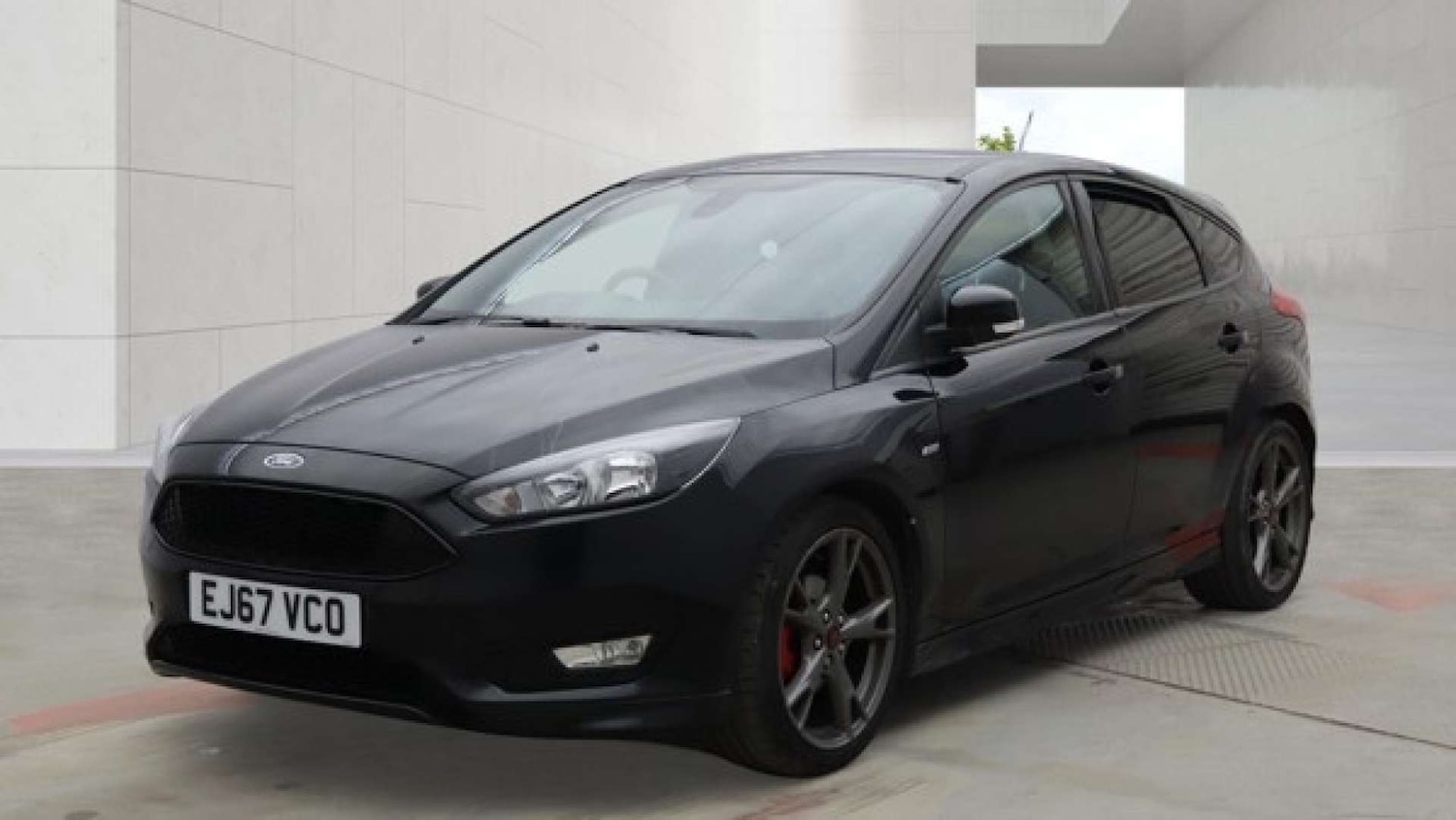 Used Ford Focus 2017 for sale - 78218178: Photo 2