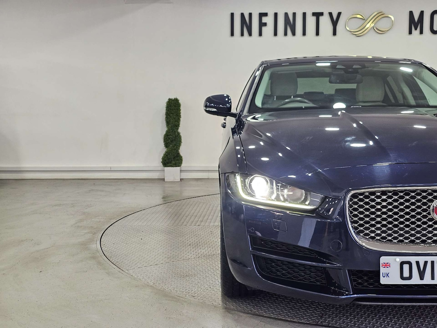 Used Jaguar XE 2017 for sale - 77025203: Photo 18