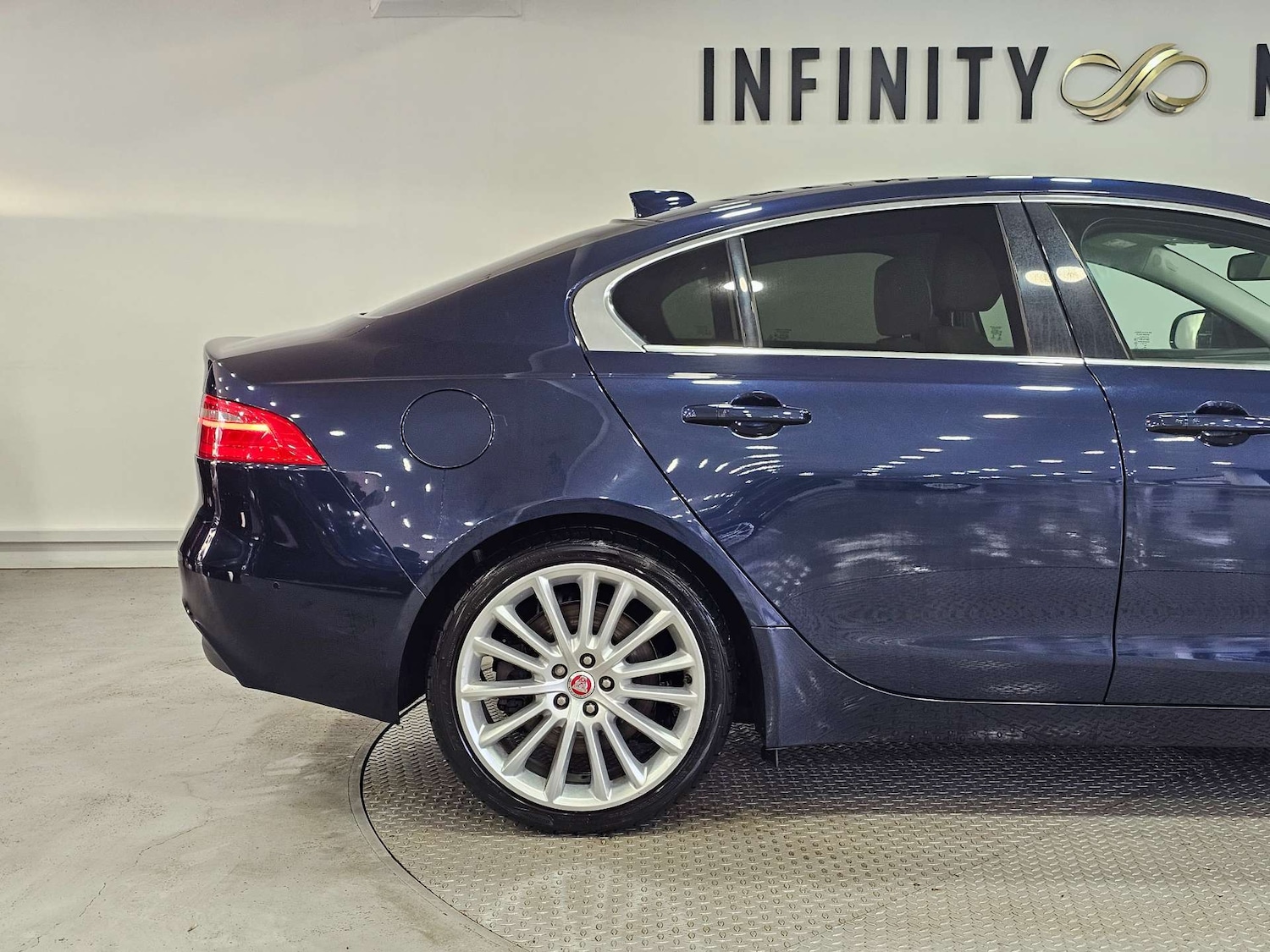 Used Jaguar XE 2017 for sale - 77025203: Photo 28