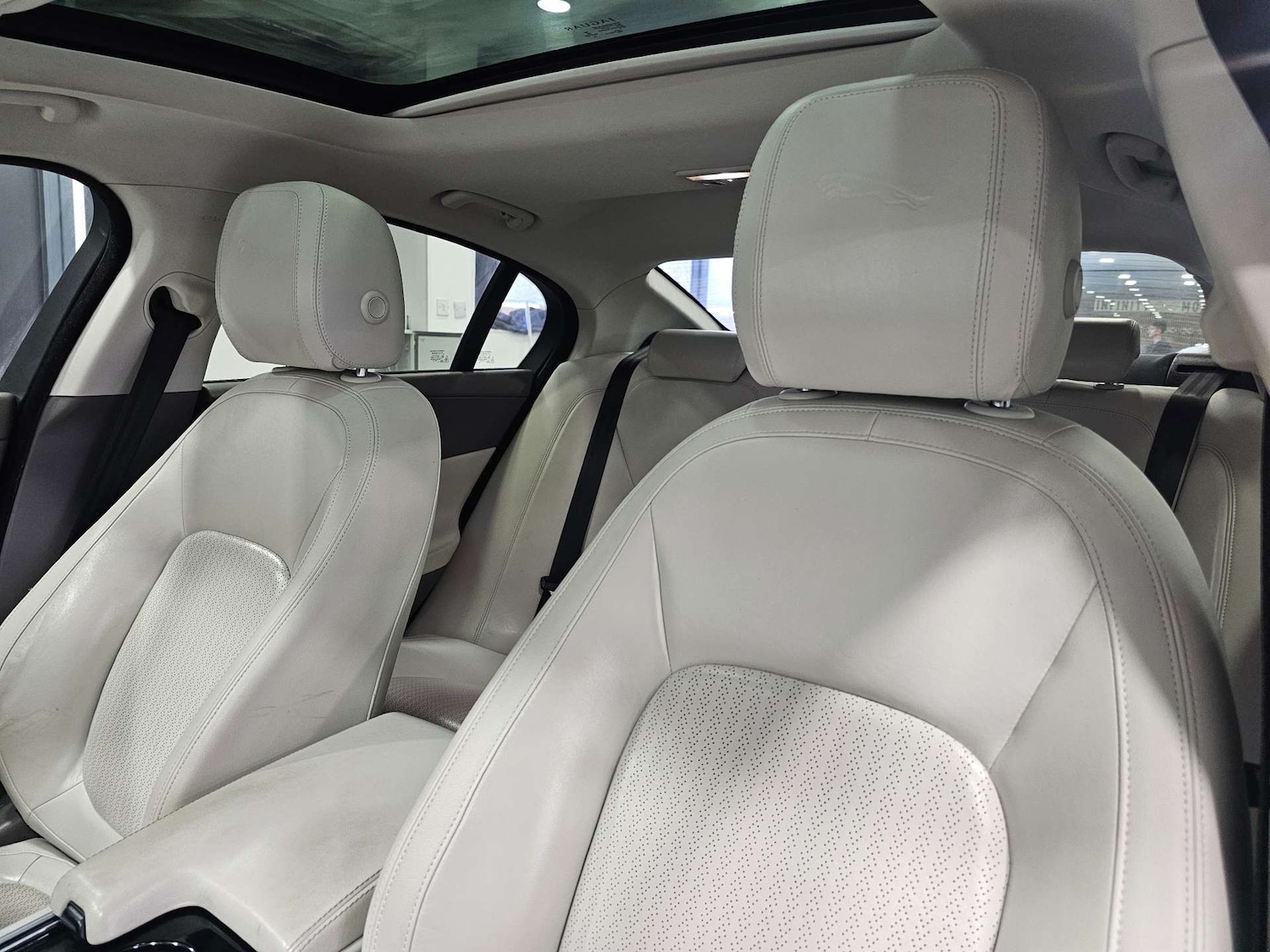 Used Jaguar XE 2017 for sale - 77025203: Photo 91