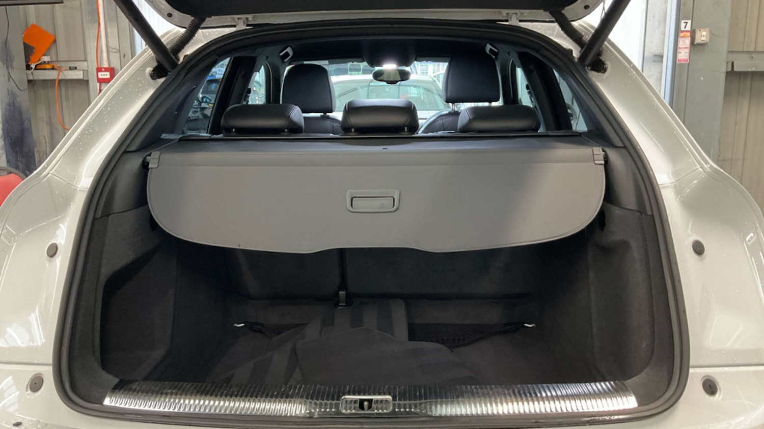 Used Audi Q3 2015 for sale - 77542670: Photo 9