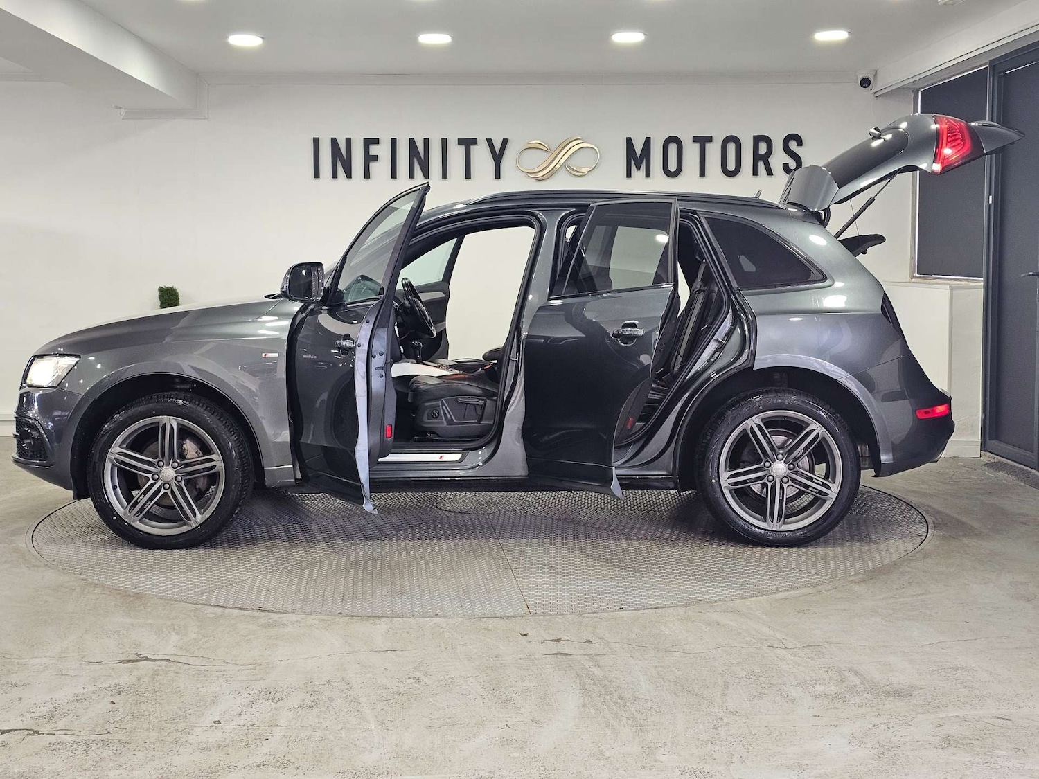 Used Audi Q5 2016 for sale - 77406147: Photo 45