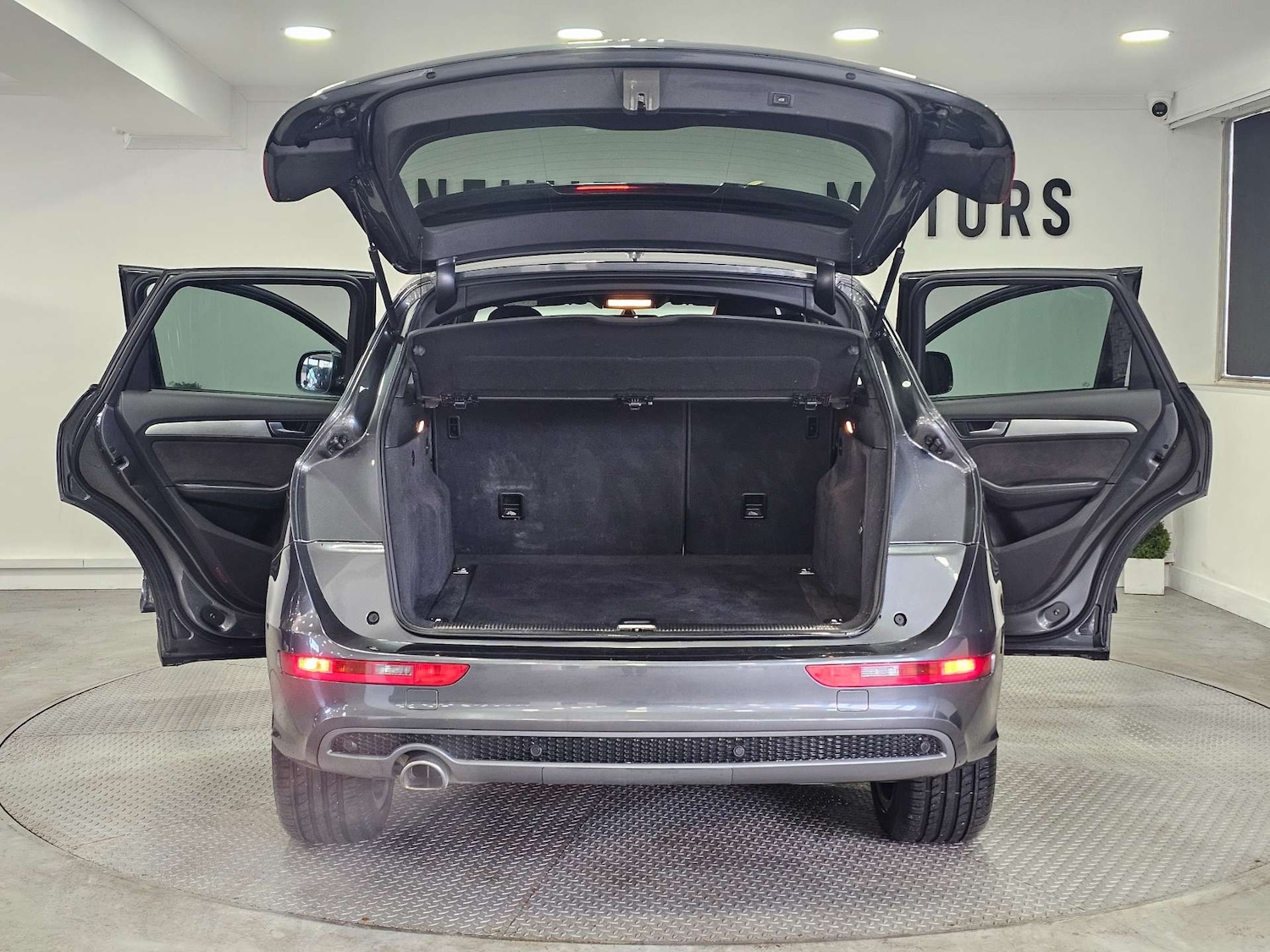 Used Audi Q5 2016 for sale - 77406147: Photo 47