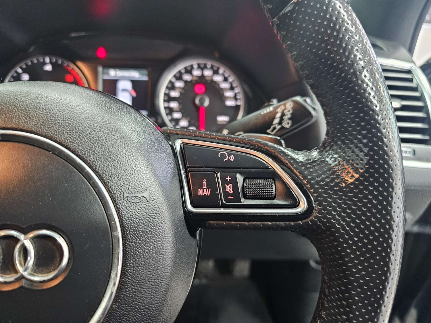 Used Audi Q5 2016 for sale - 77406147: Photo 54