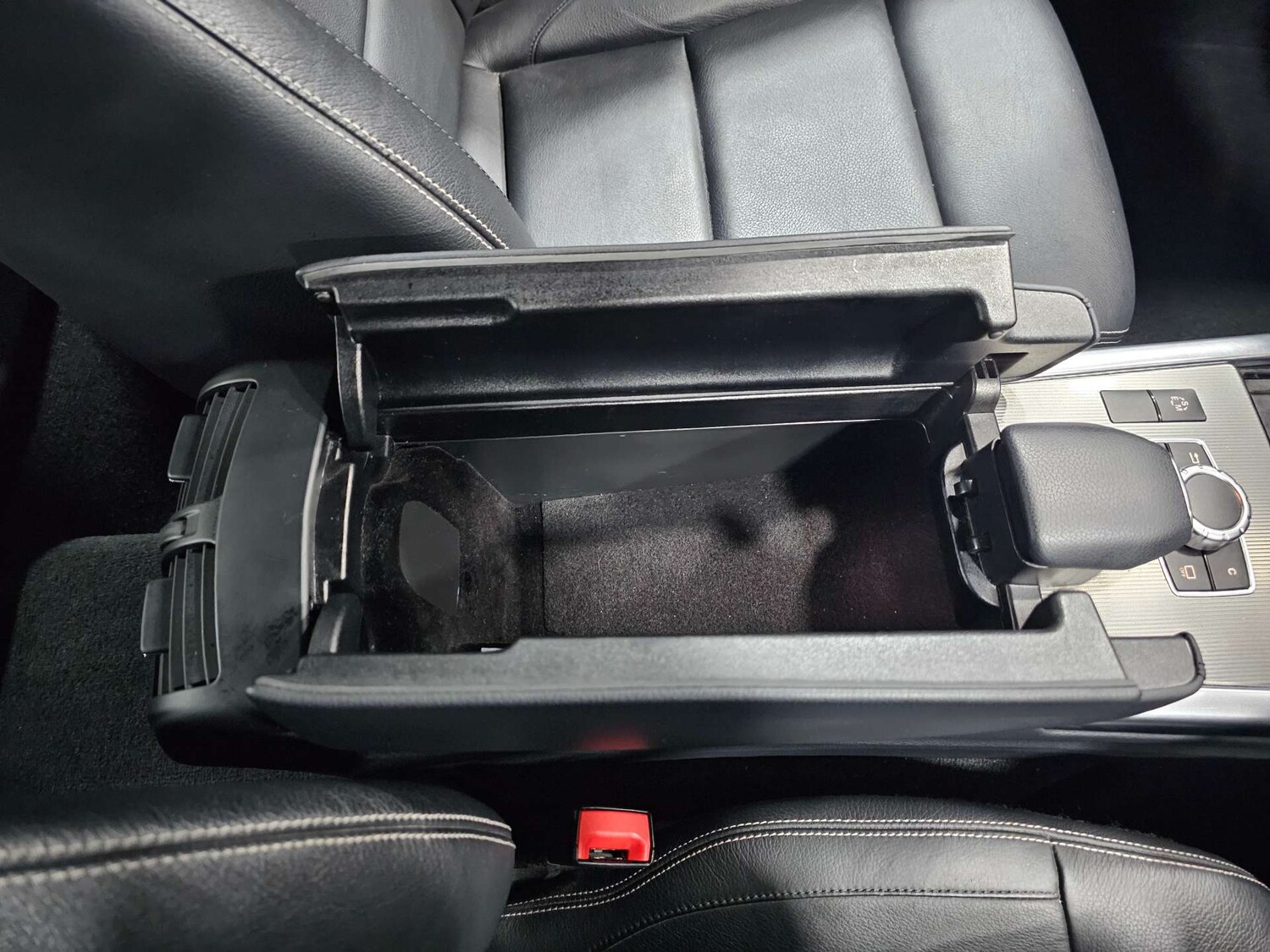 Used Mercedes-Benz E Class 2015 for sale - 77477845: Photo 67