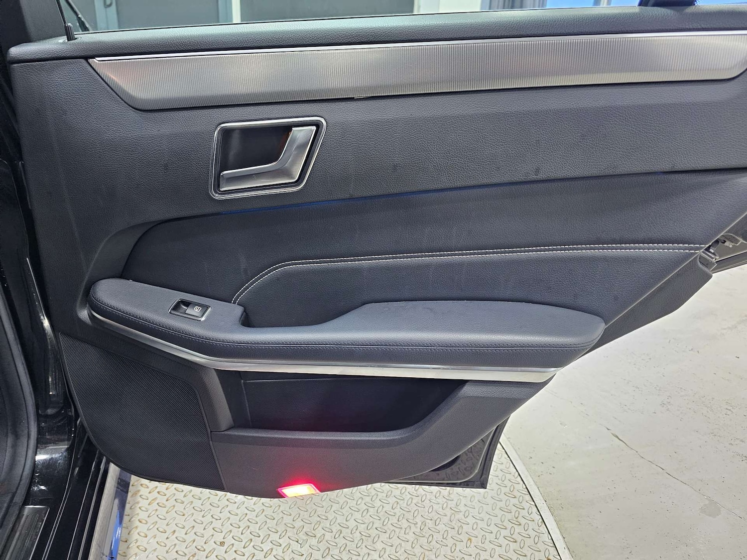 Used Mercedes-Benz E Class 2015 for sale - 77477845: Photo 78