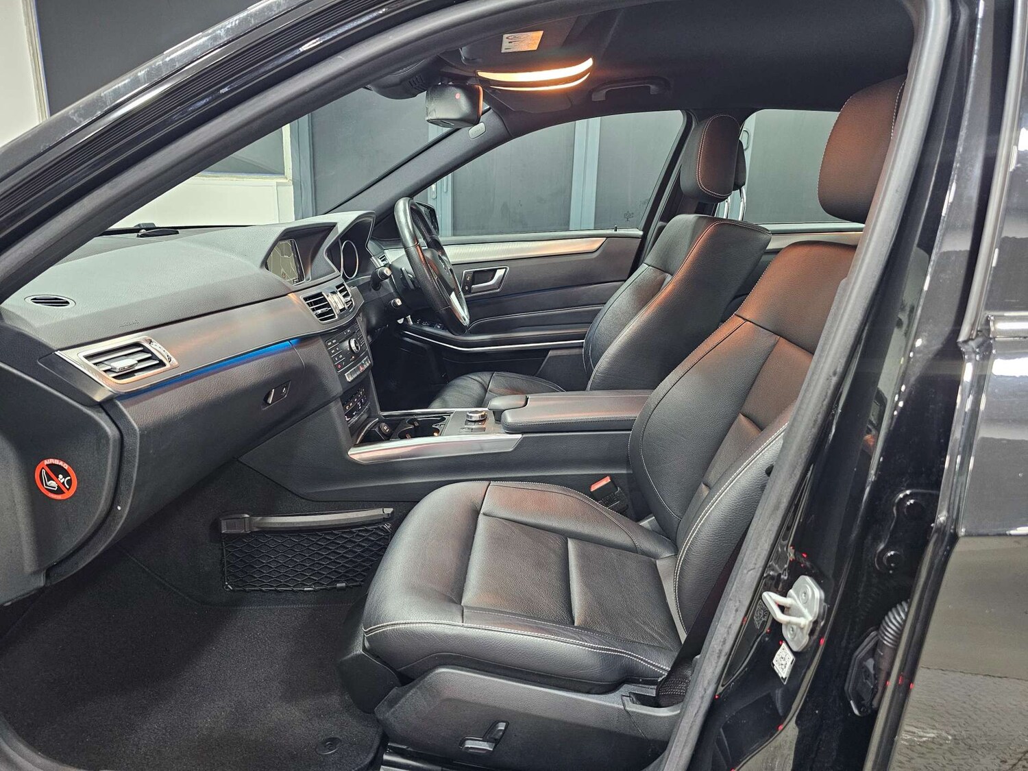 Used Mercedes-Benz E Class 2015 for sale - 77477845: Photo 96