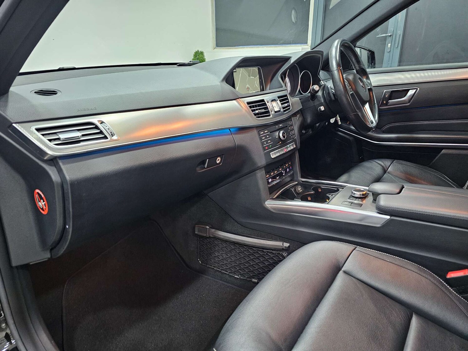 Used Mercedes-Benz E Class 2015 for sale - 77477845: Photo 97