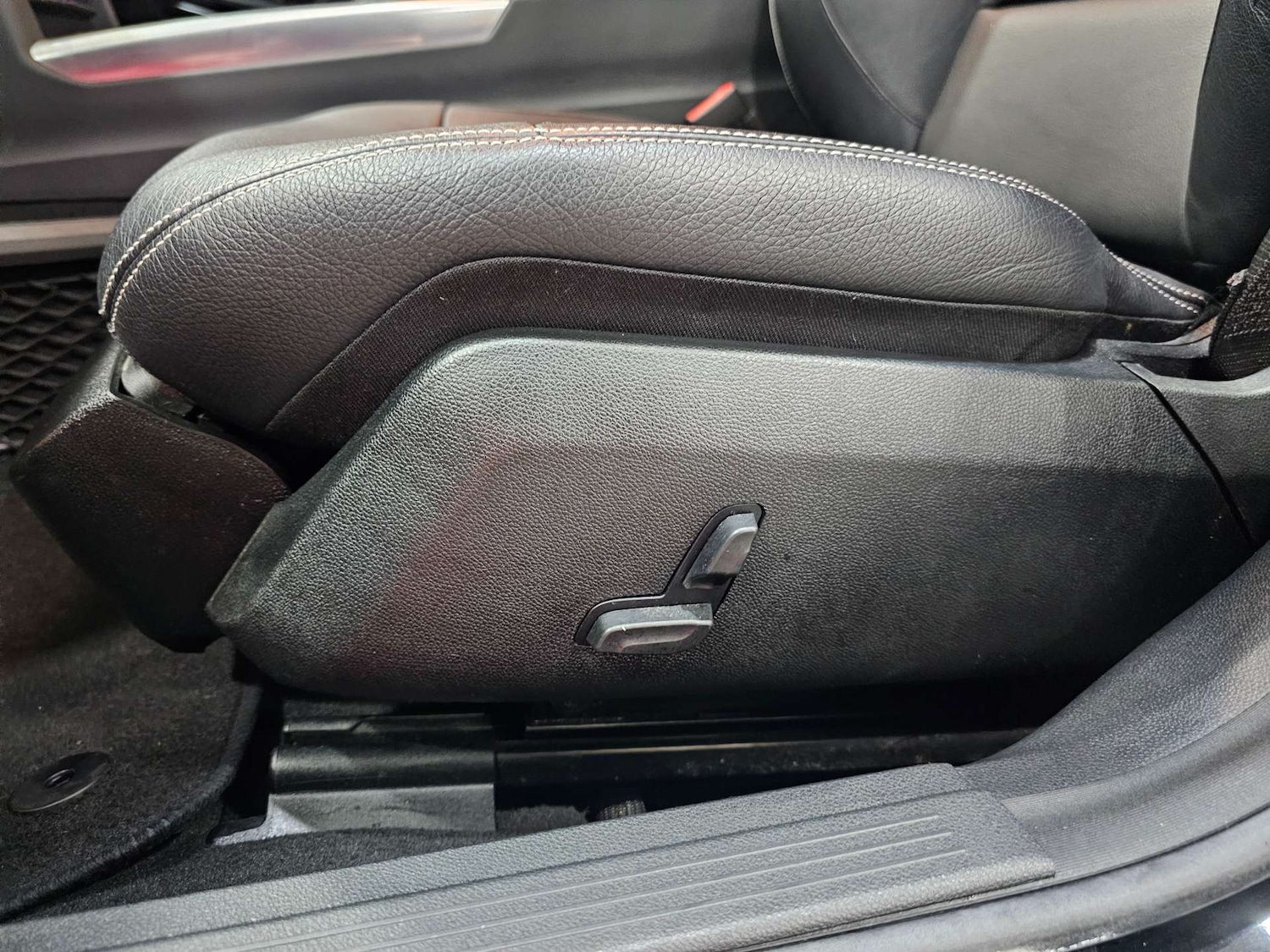 Used Mercedes-Benz E Class 2015 for sale - 77477845: Photo 99