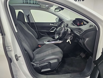 Used Peugeot 308 2018 for sale - 78758459: Photo