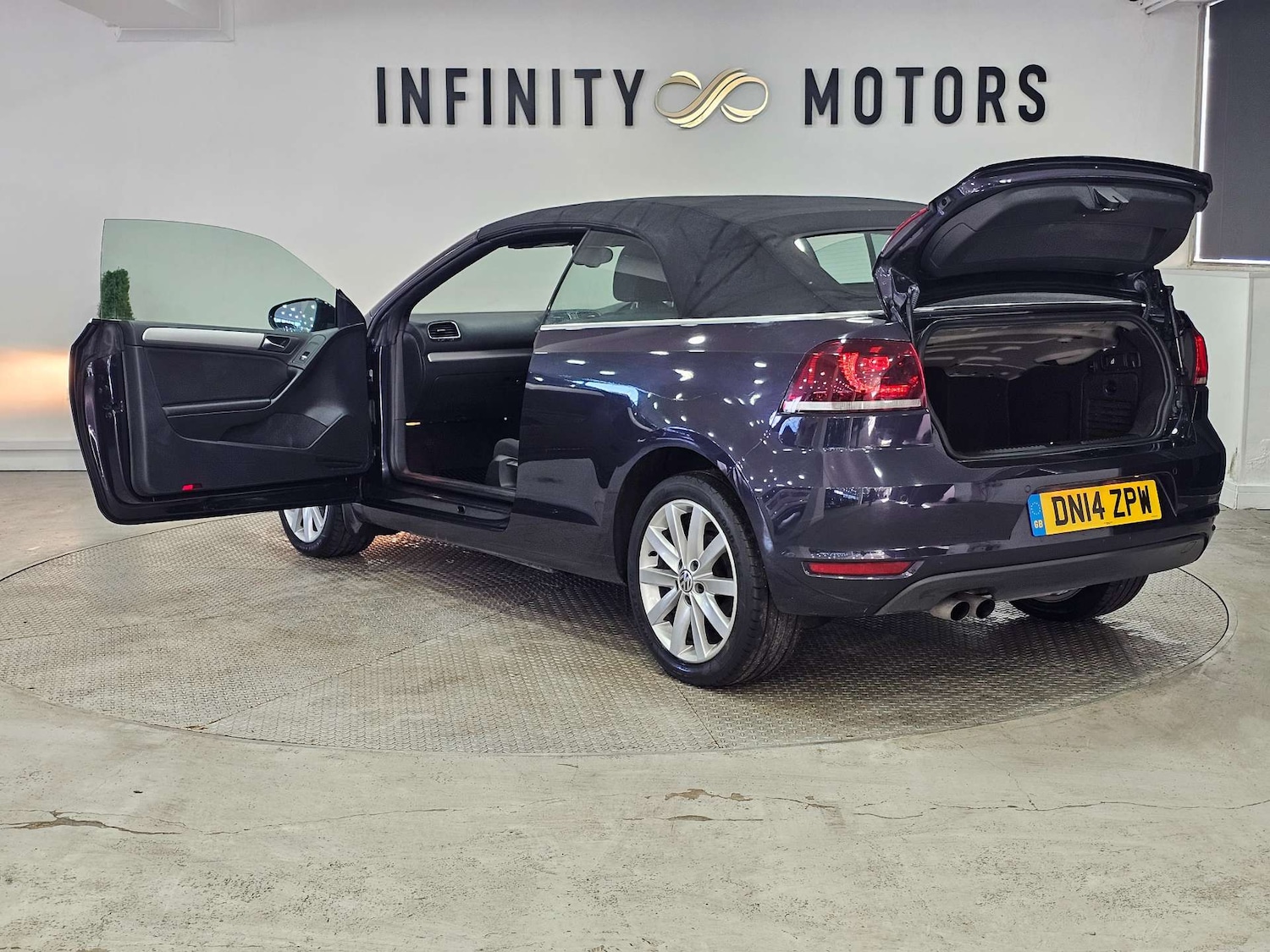 Used Volkswagen Golf 2014 for sale - 77717778: Photo 32