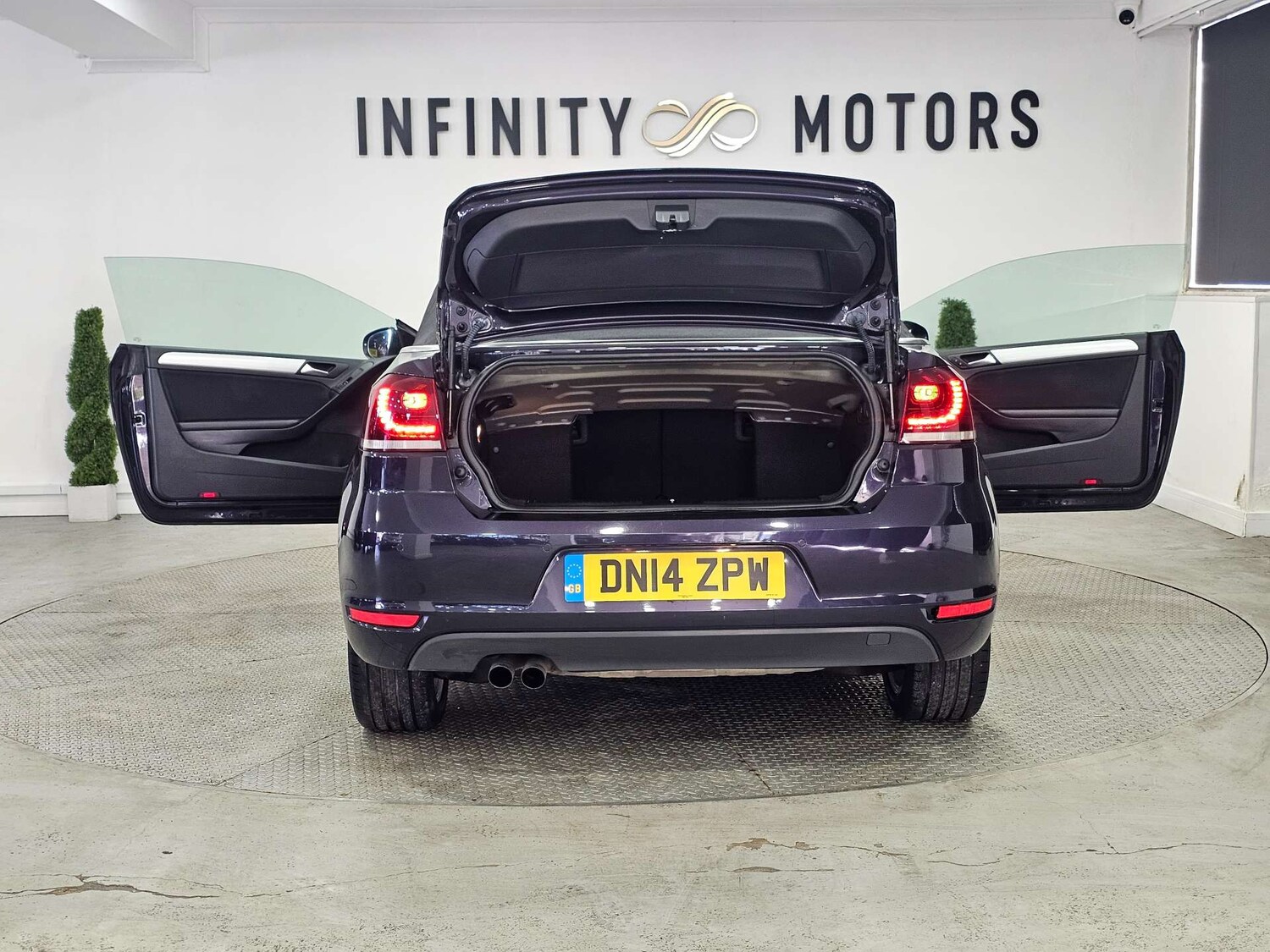 Used Volkswagen Golf 2014 for sale - 77717778: Photo 33