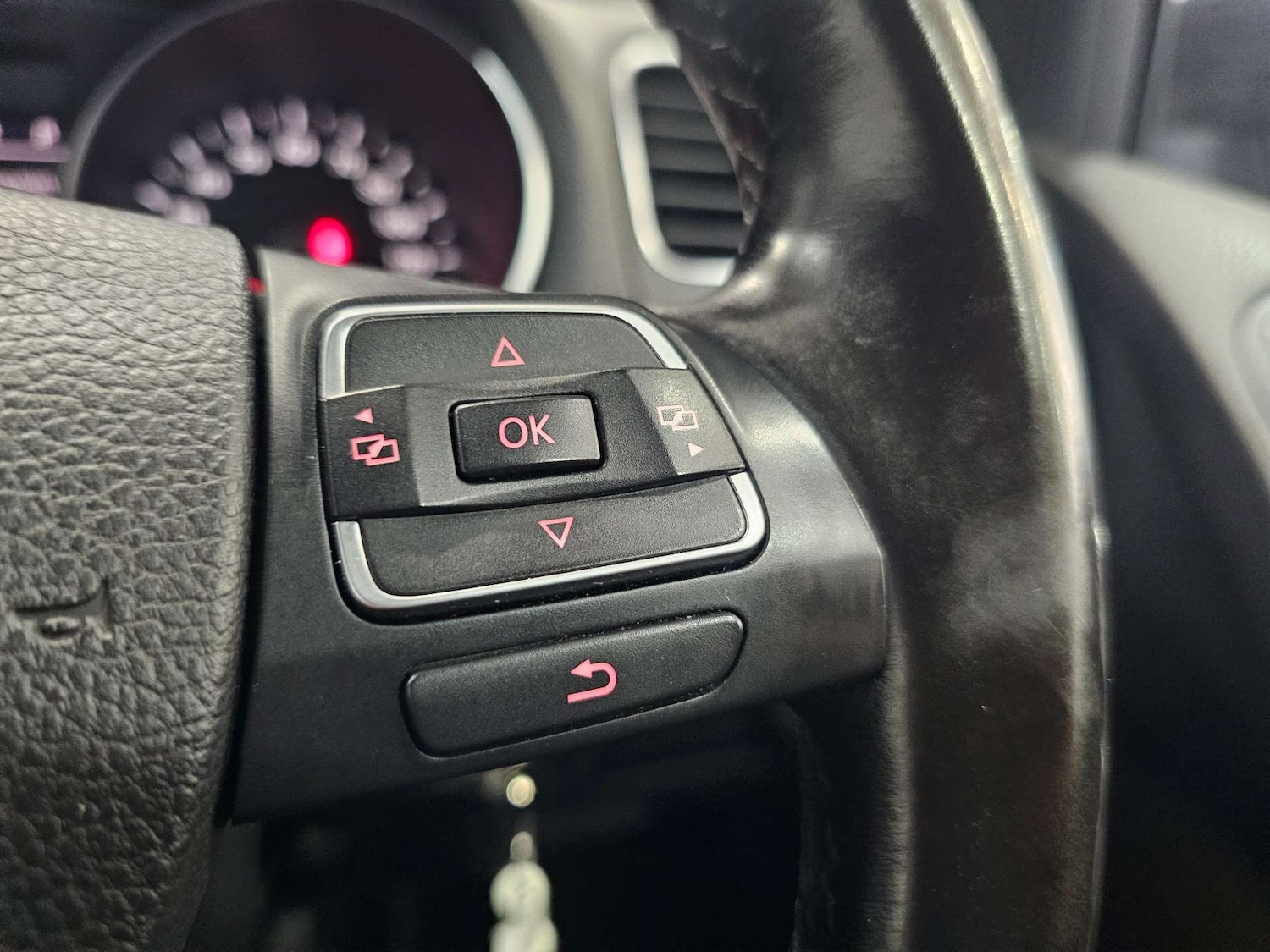 Used Volkswagen Golf 2014 for sale - 77717778: Photo 53