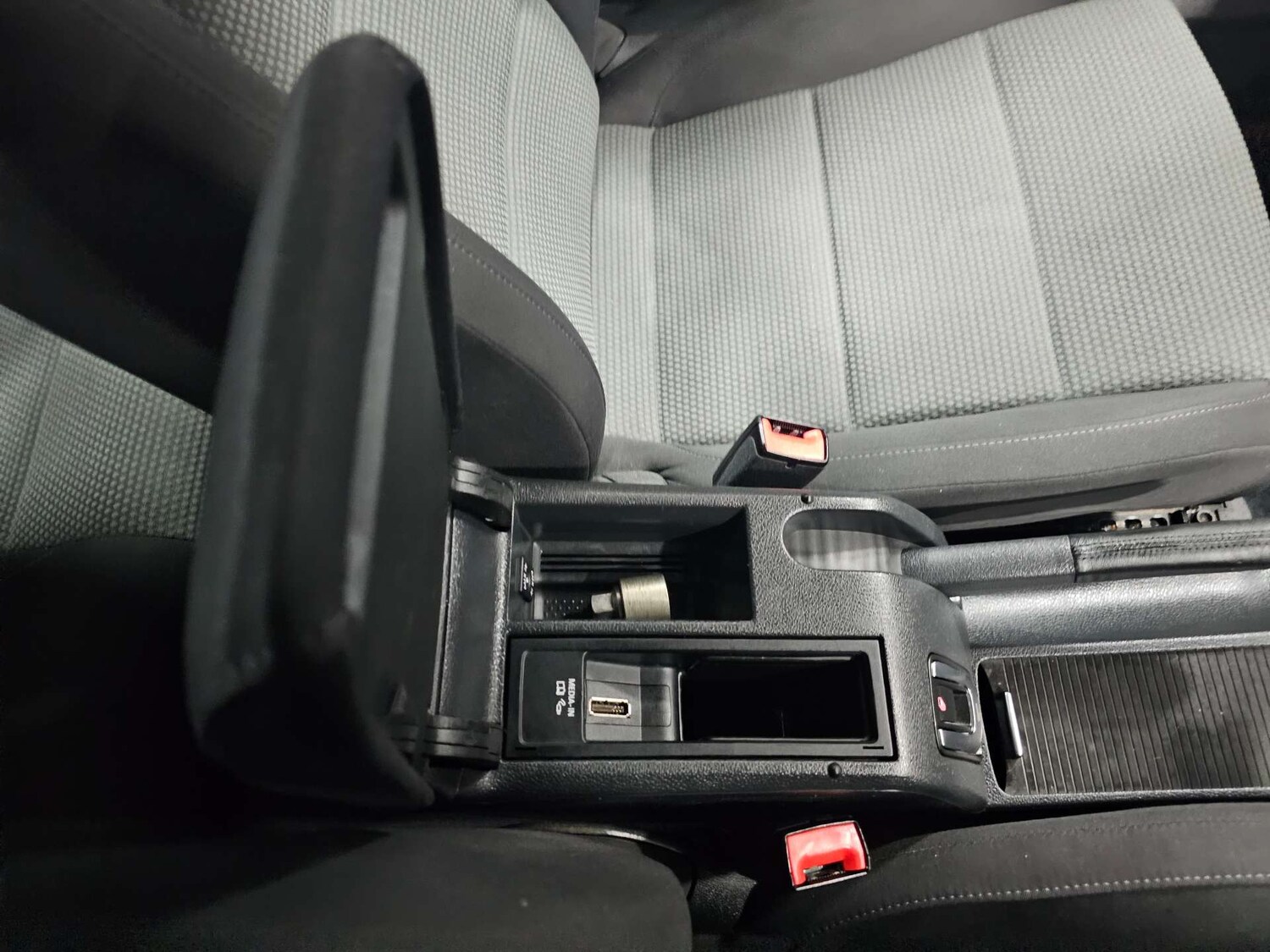 Used Volkswagen Golf 2014 for sale - 77717778: Photo 58