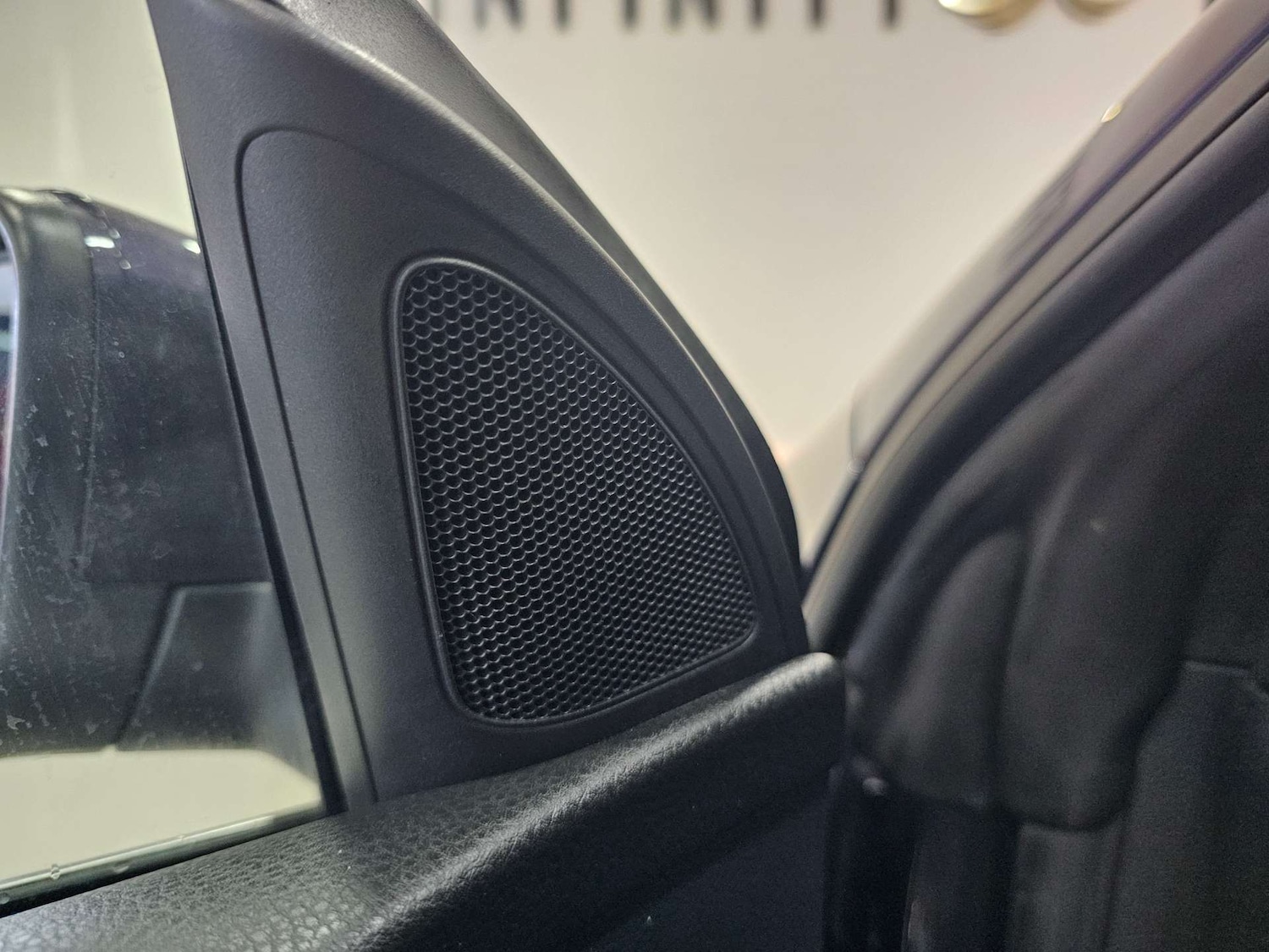 Used Volkswagen Golf 2014 for sale - 77717778: Photo 75