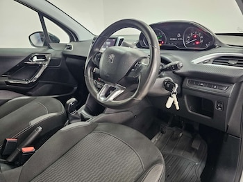 Used Peugeot 208 2016 for sale - 78682928: Photo