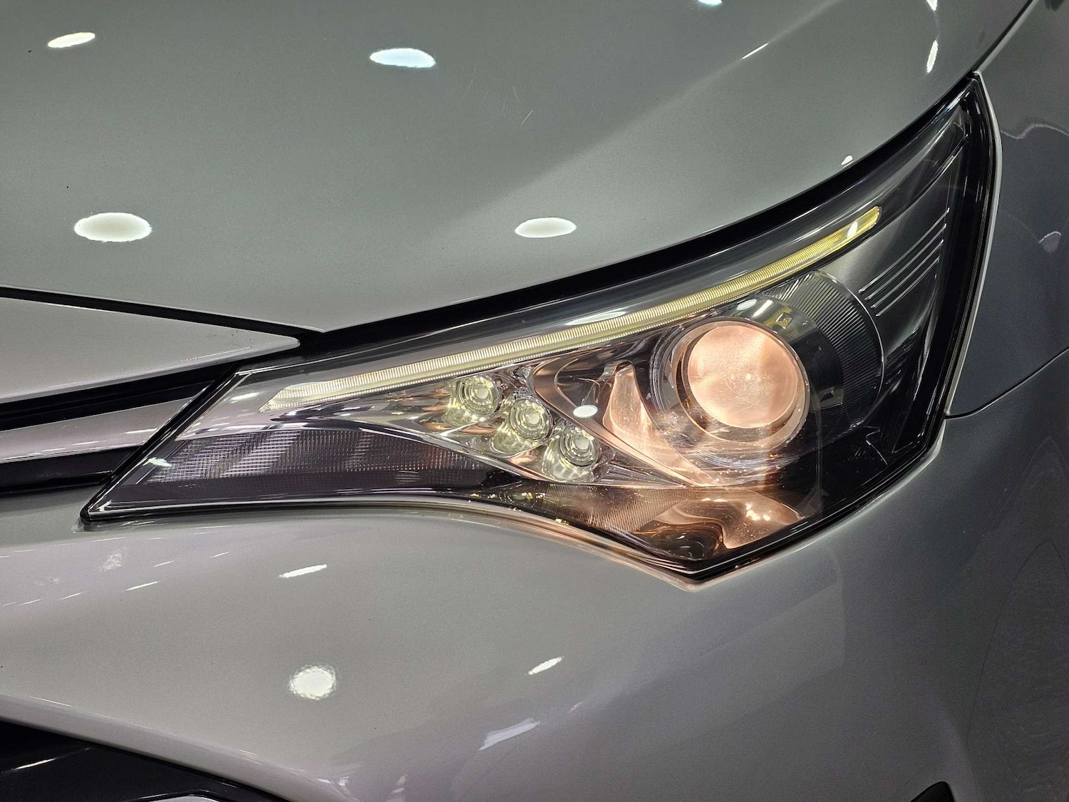 Used Toyota Avensis 2015 for sale - 77417605: Photo 17