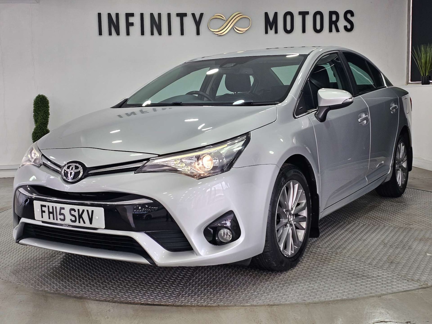 Used Toyota Avensis 2015 for sale - 77417605: Photo 18