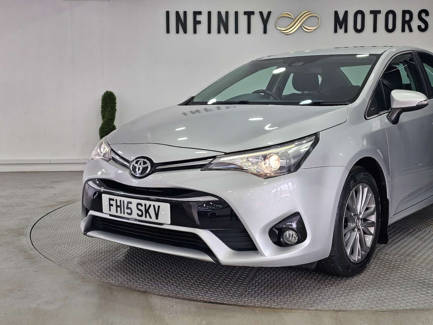 Used Toyota Avensis 2015 for sale - 77417605: Photo 19