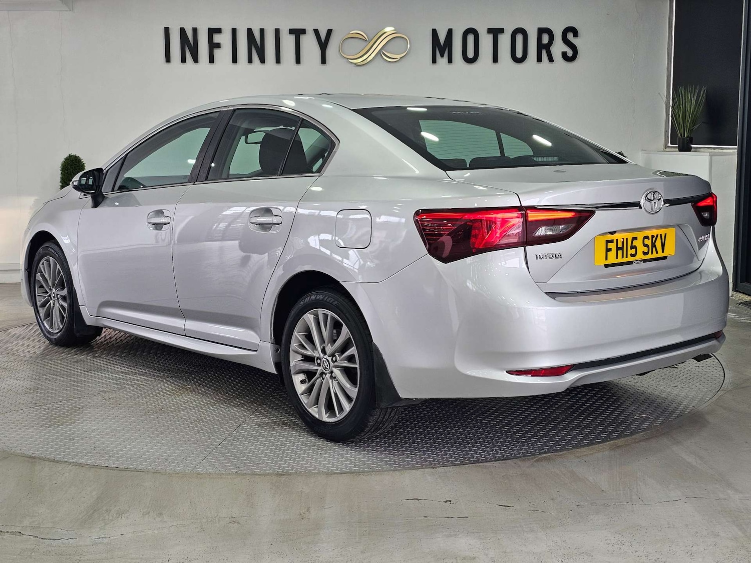 Used Toyota Avensis 2015 for sale - 77417605: Photo 27