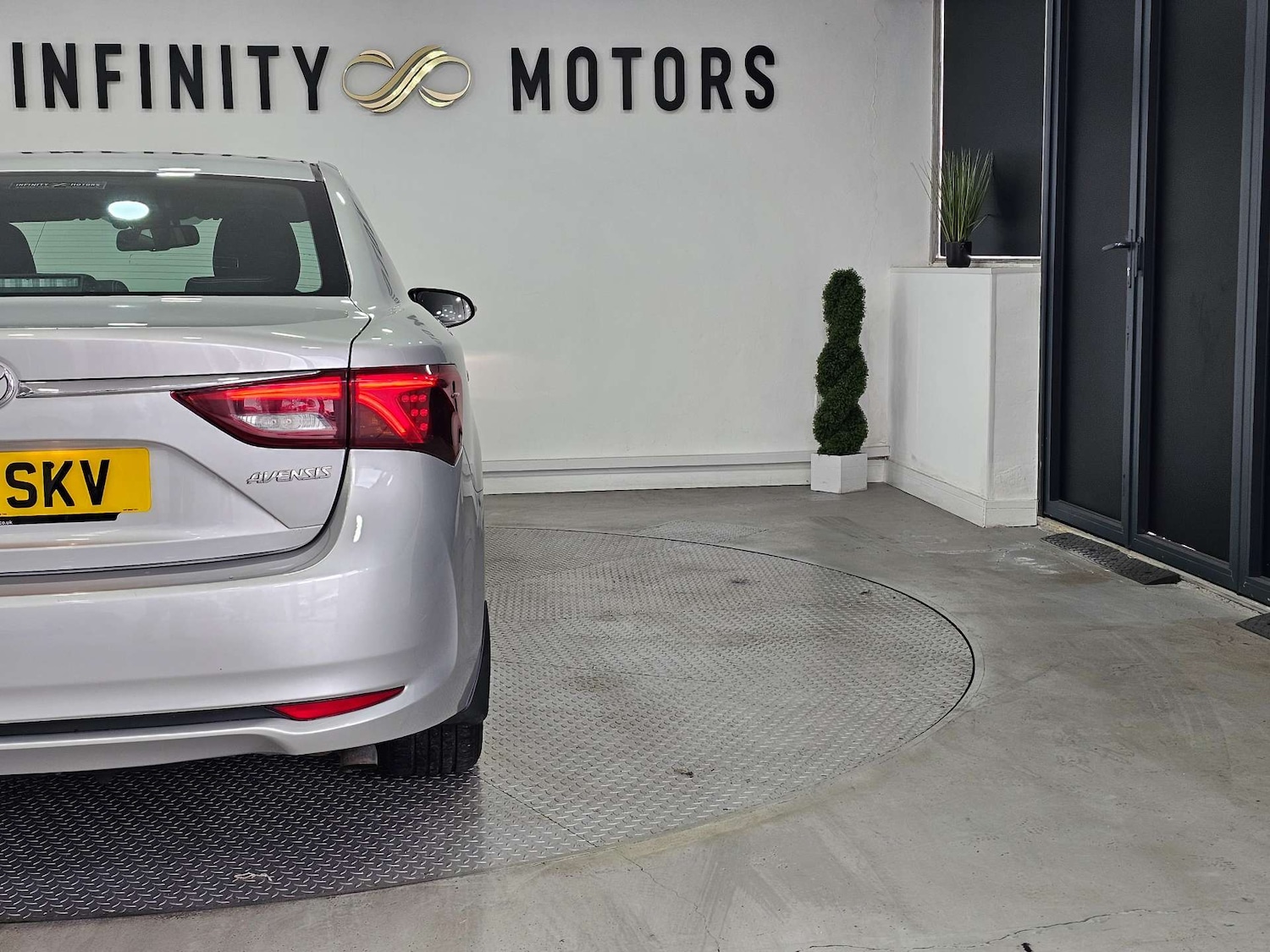 Used Toyota Avensis 2015 for sale - 77417605: Photo 30