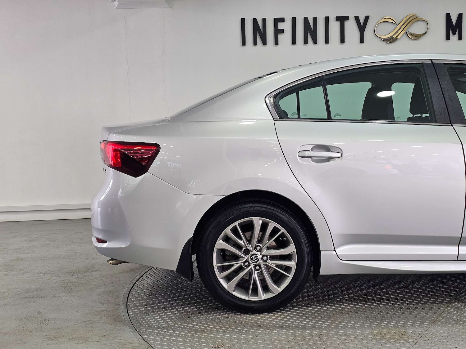 Used Toyota Avensis 2015 for sale - 77417605: Photo 37