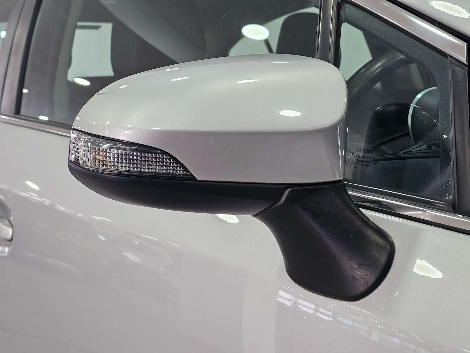 Used Toyota Avensis 2015 for sale - 77417605: Photo 40