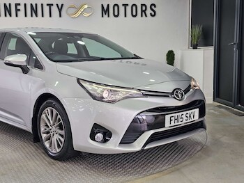 Used Toyota Avensis 2015 for sale - 77417605: Photo