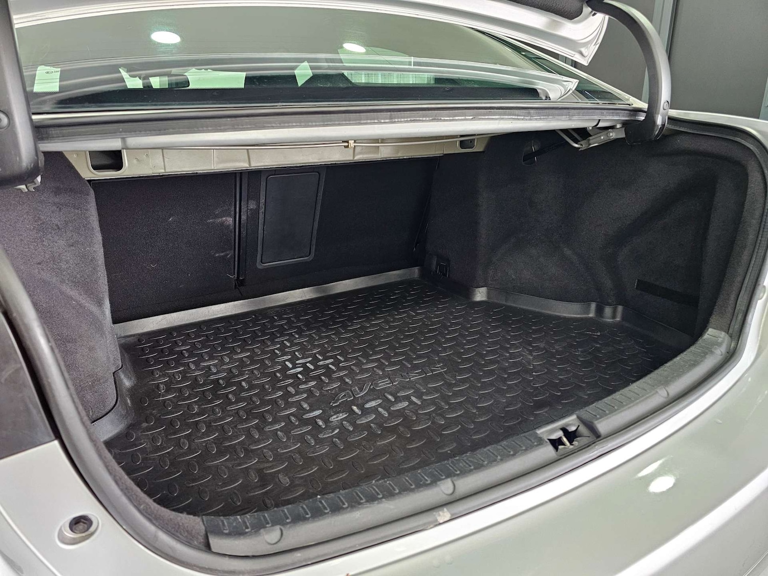 Used Toyota Avensis 2015 for sale - 77417605: Photo 52