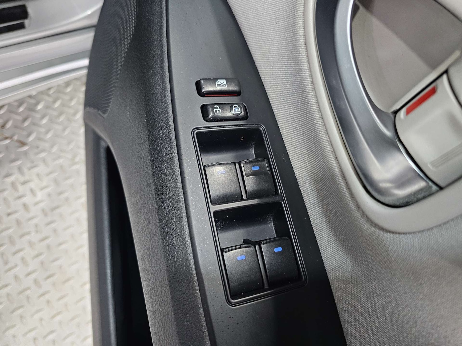 Used Toyota Avensis 2015 for sale - 77417605: Photo 54