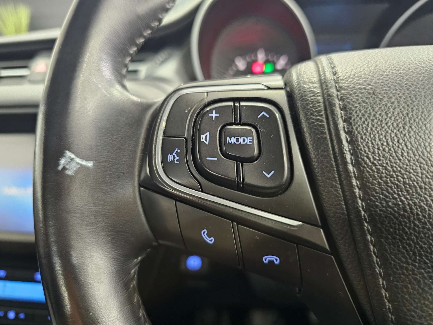 Used Toyota Avensis 2015 for sale - 77417605: Photo 59