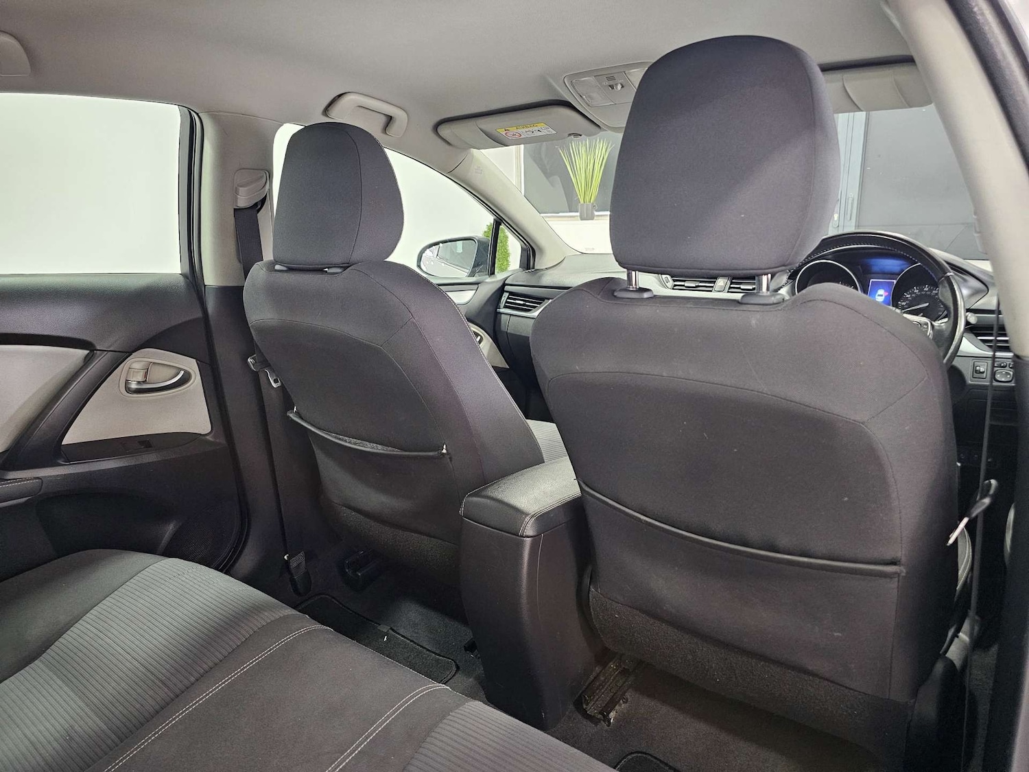 Used Toyota Avensis 2015 for sale - 77417605: Photo 75