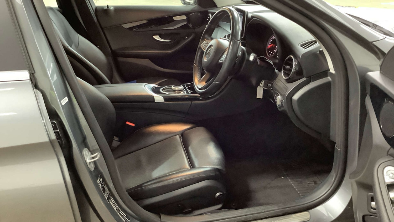 Used Mercedes-Benz C Class 2018 for sale - 76972495: Photo 12