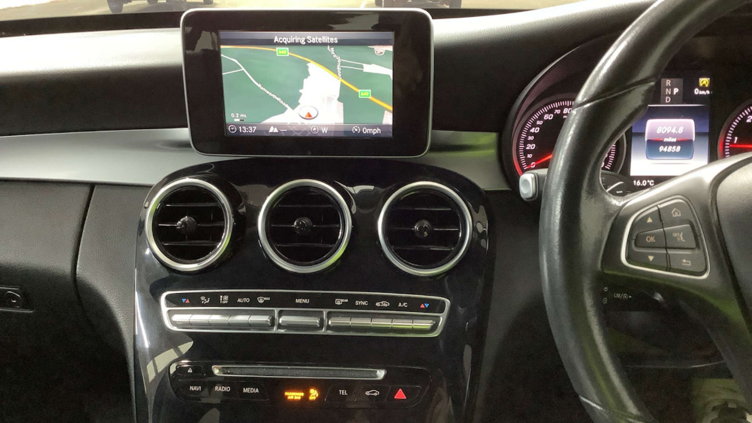 Used Mercedes-Benz C Class 2018 for sale - 76972495: Photo 14