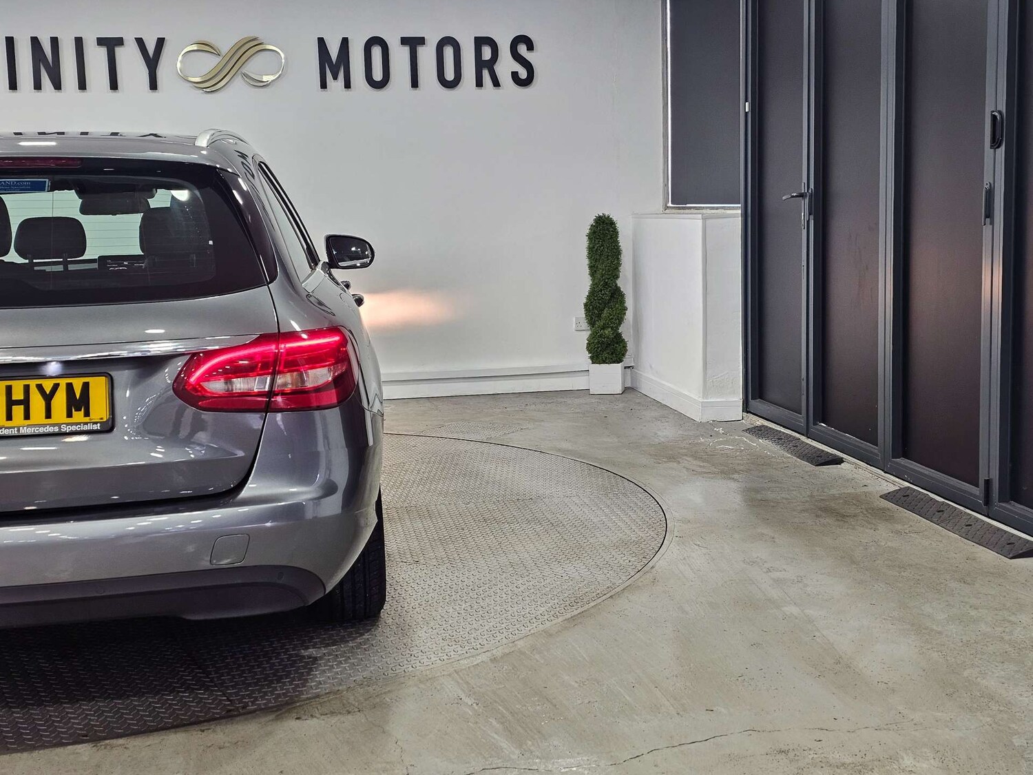 Used Mercedes-Benz C Class 2018 for sale - 76972495: Photo 30