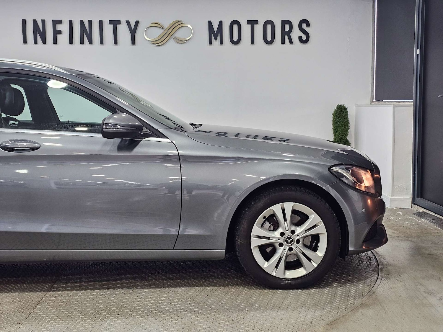 Used Mercedes-Benz C Class 2018 for sale - 76972495: Photo 36