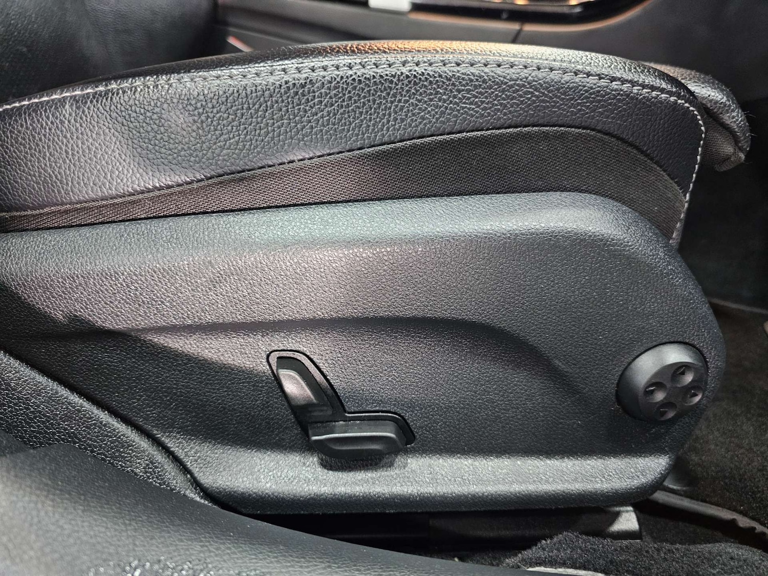 Used Mercedes-Benz C Class 2018 for sale - 76972495: Photo 57