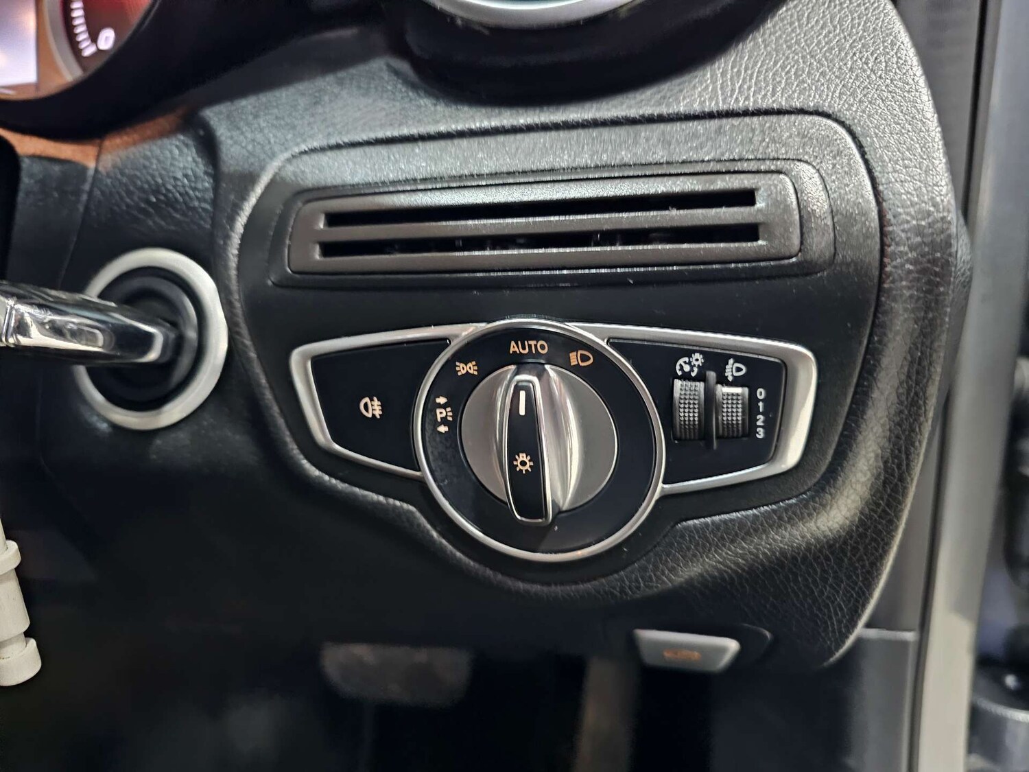 Used Mercedes-Benz C Class 2018 for sale - 76972495: Photo 58