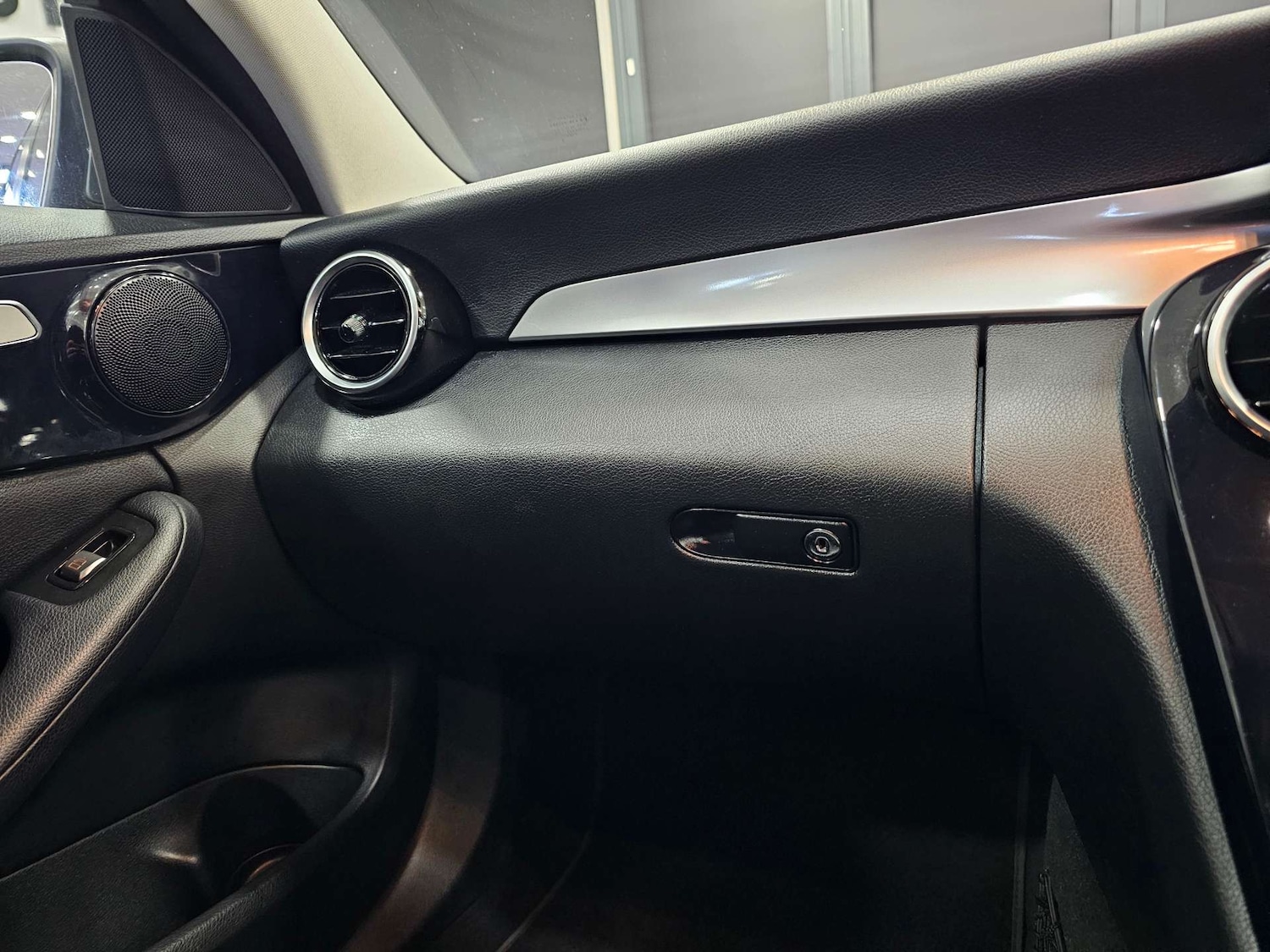 Used Mercedes-Benz C Class 2018 for sale - 76972495: Photo 75