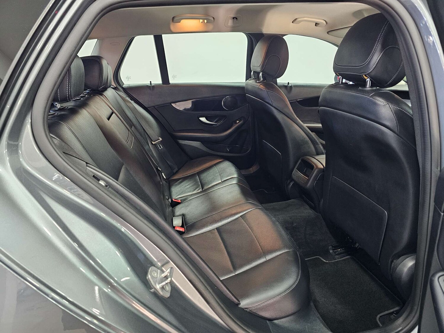 Used Mercedes-Benz C Class 2018 for sale - 76972495: Photo 77