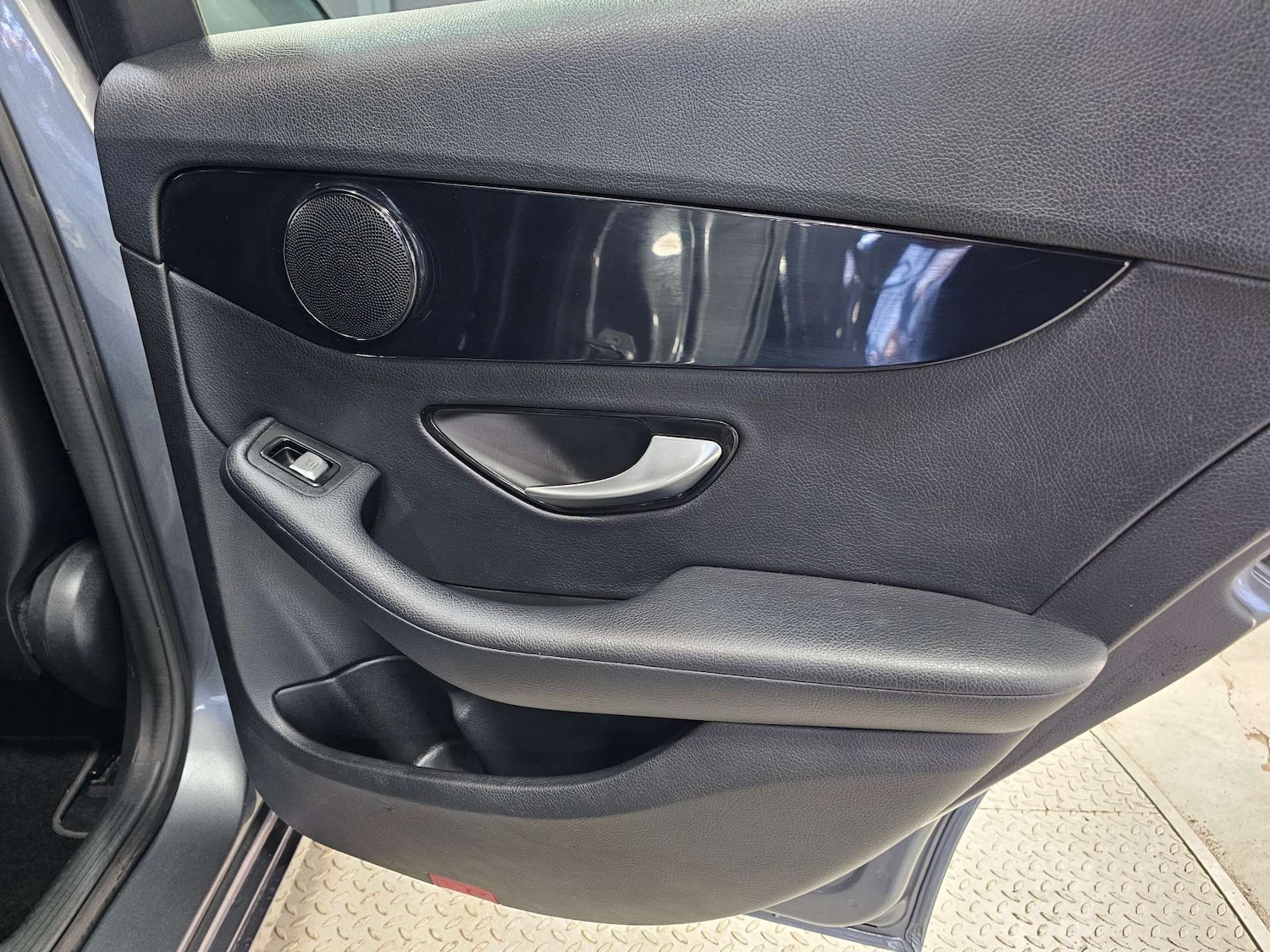 Used Mercedes-Benz C Class 2018 for sale - 76972495: Photo 79