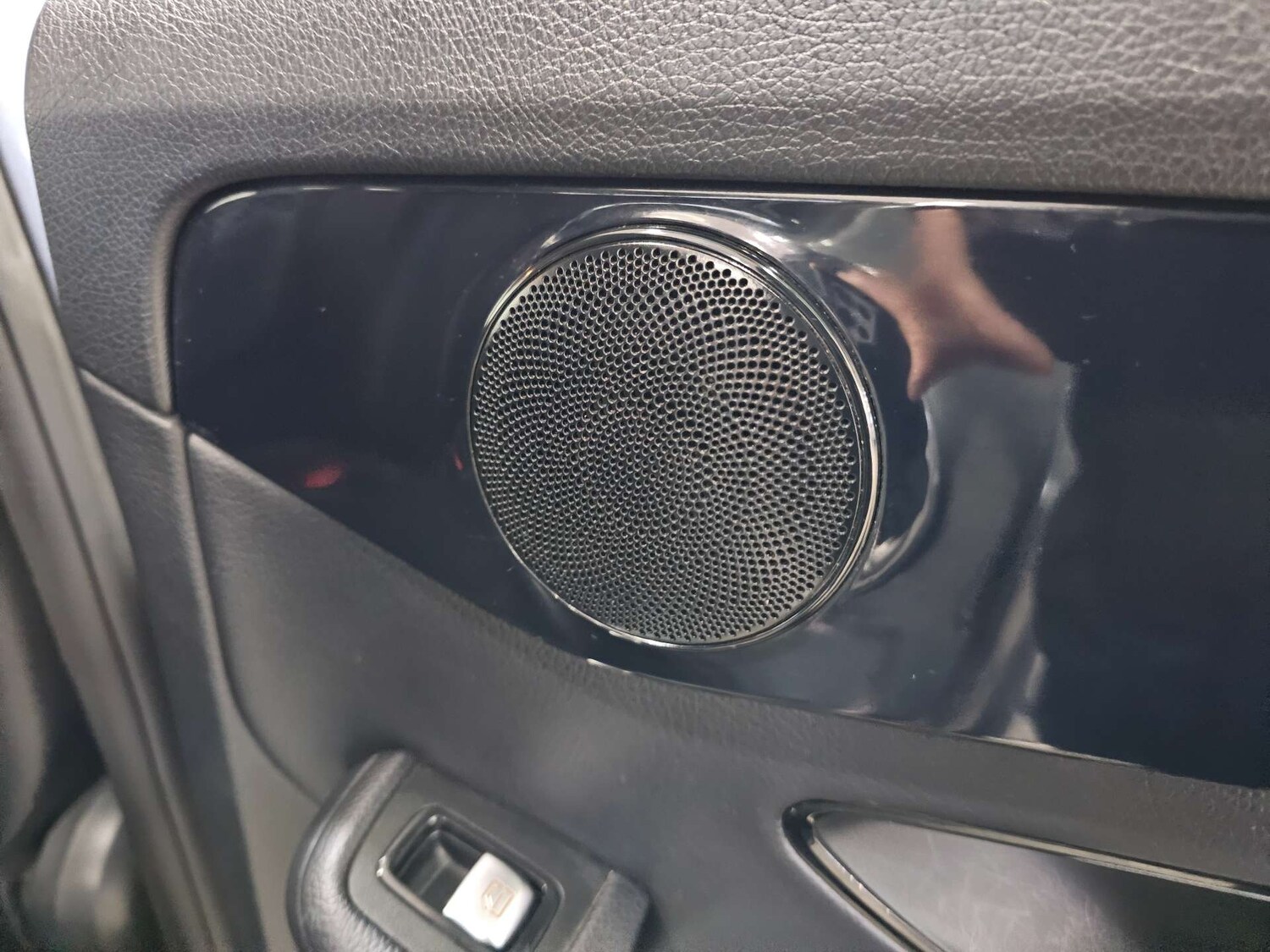 Used Mercedes-Benz C Class 2018 for sale - 76972495: Photo 81