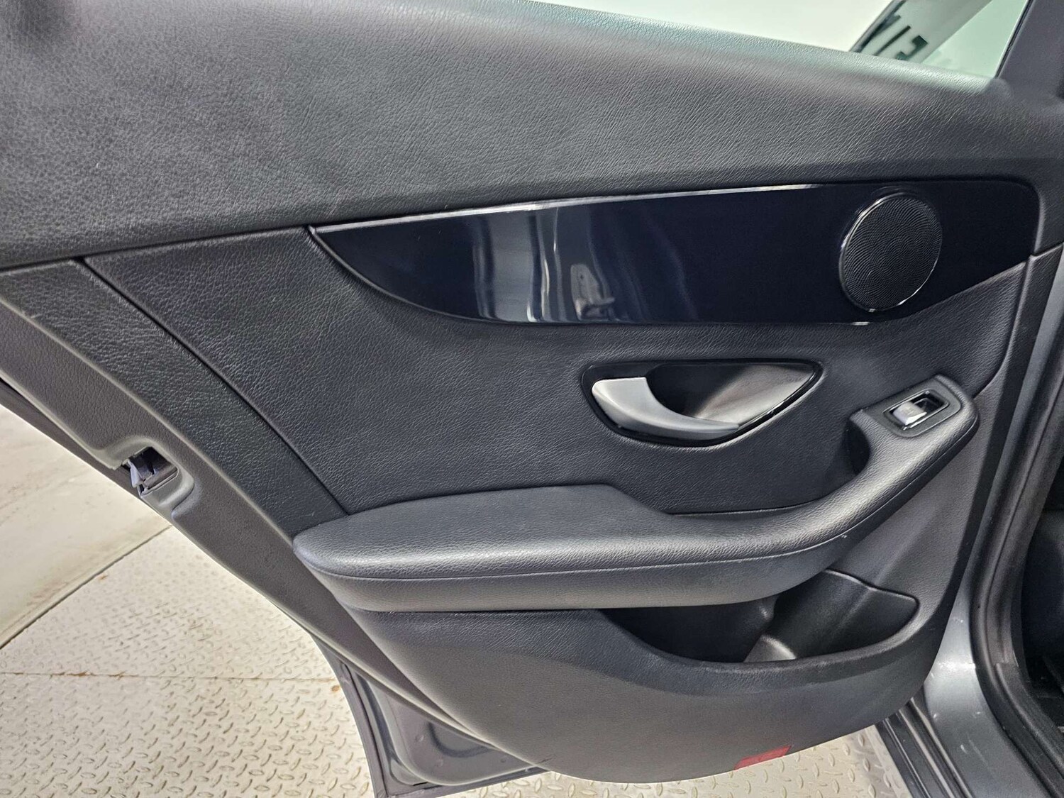 Used Mercedes-Benz C Class 2018 for sale - 76972495: Photo 84