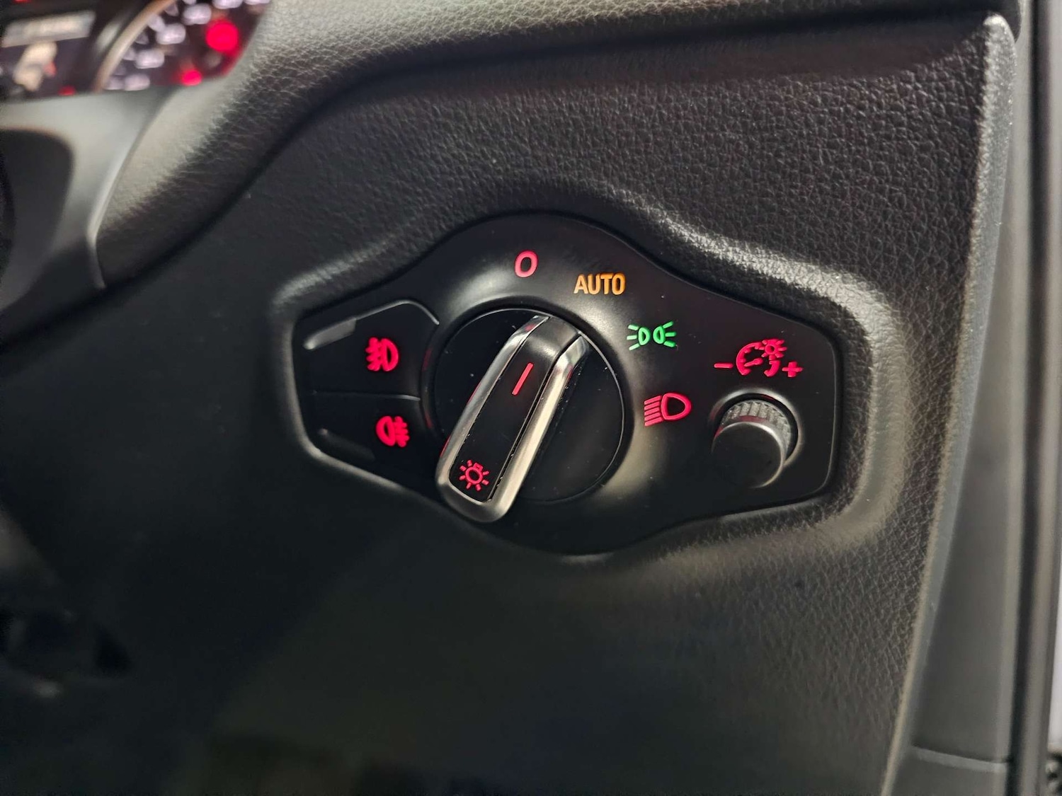 Used Audi Q5 2016 for sale - 77681275: Photo 46